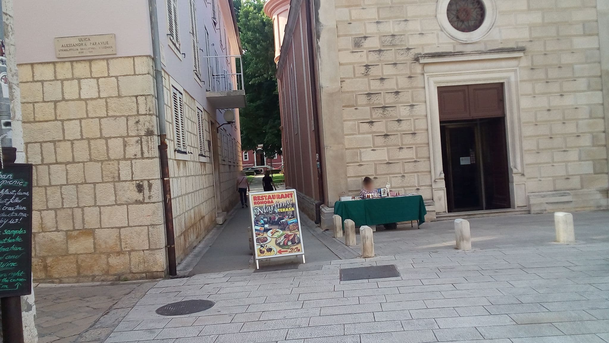 Street view near Apartment Olja, Zadar — © karthoo (CC BY-SA · Mapillary)