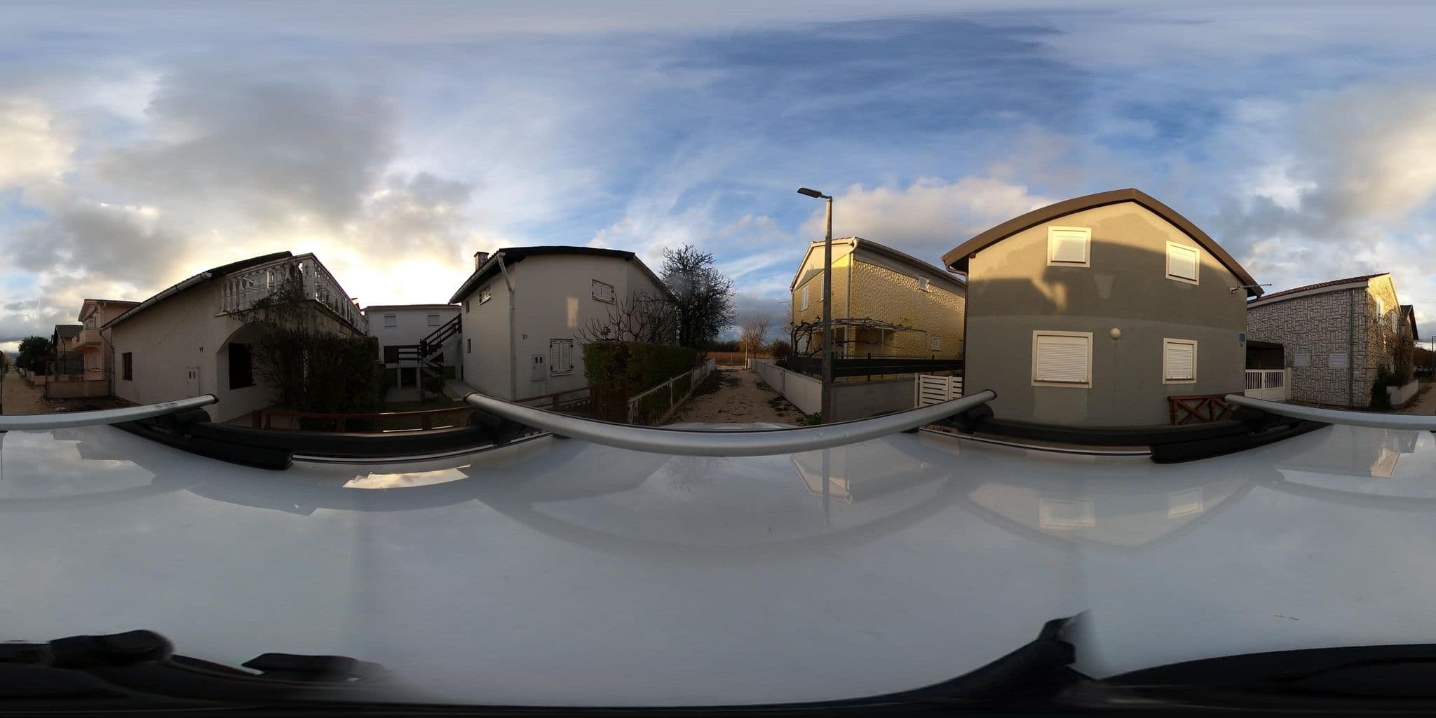 Street view near Apartmani Mersol Nin, Nin — © Tim1 (CC BY-SA · Mapillary)