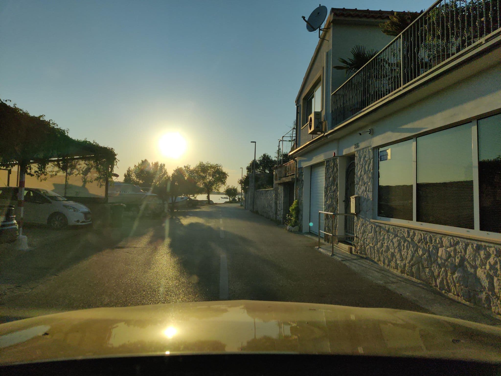 Street view near Barižon Apartments, Tisno — © kietlak (CC BY-SA · Mapillary)