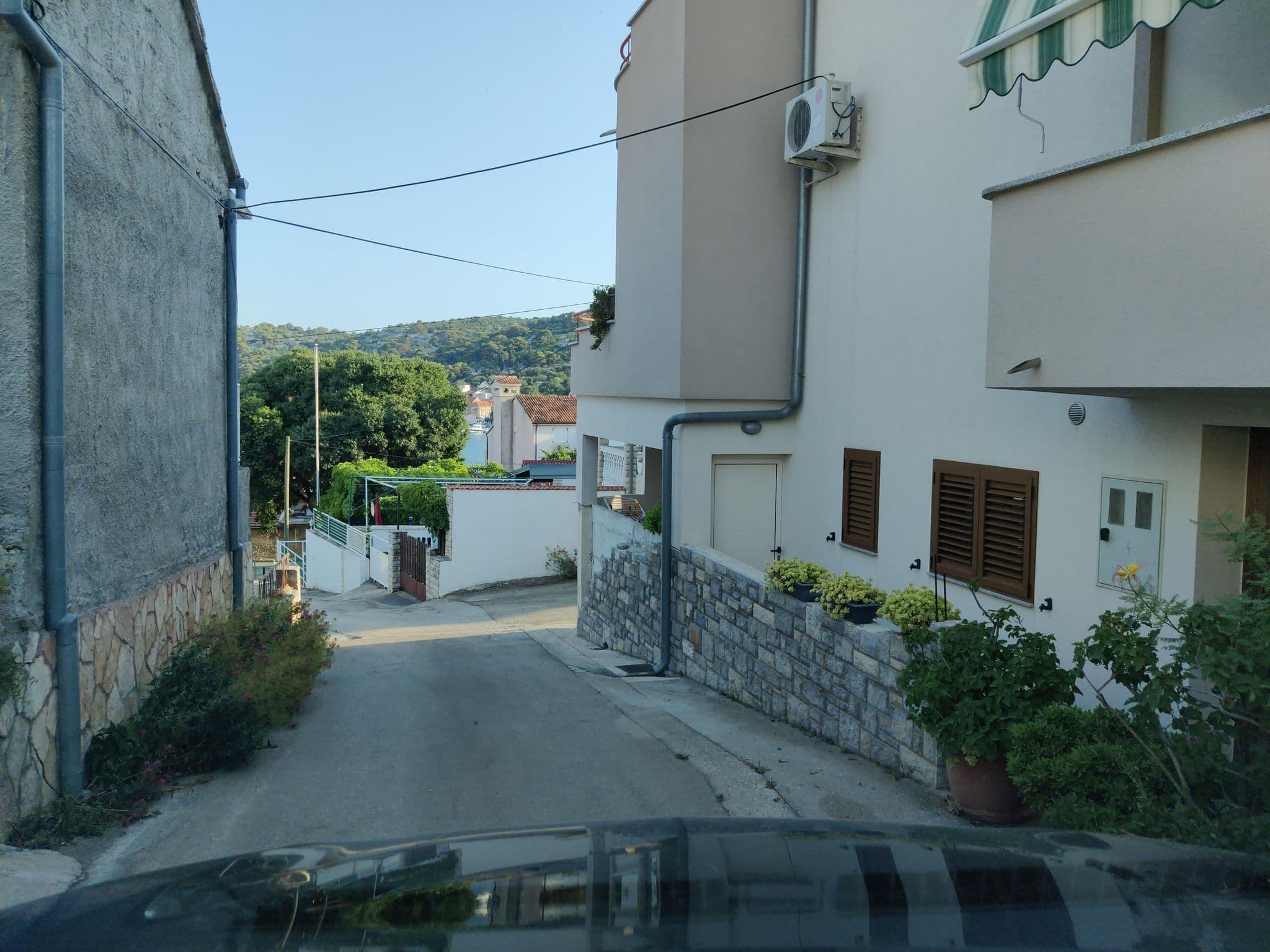 Street view near Apartments Muic, Tisno — © kietlak (CC BY-SA · Mapillary)