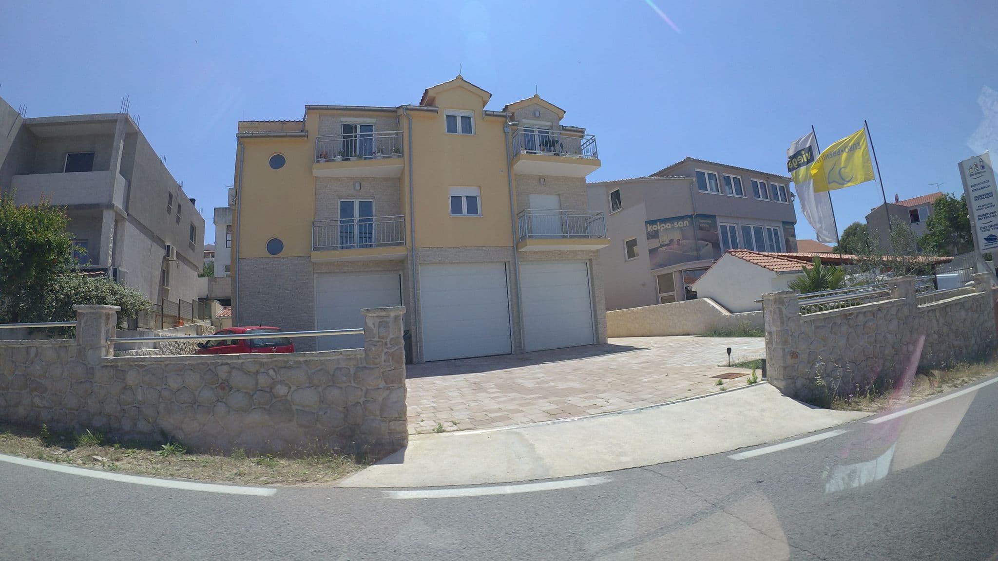 Street view near Apartments Martina, Tisno — © hbogner (CC BY-SA · Mapillary)