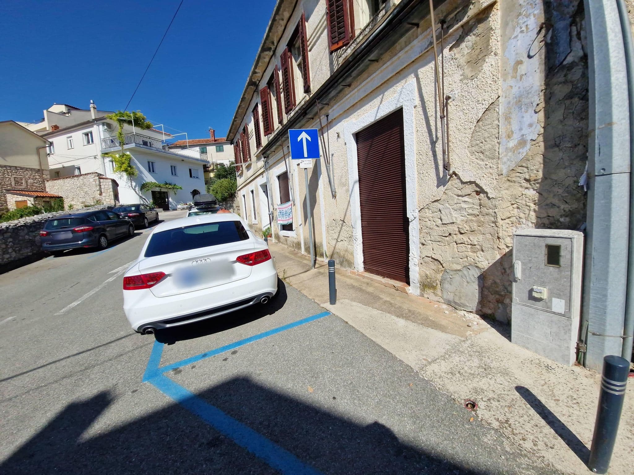 Street view near Mirjana, Novi Vinodolski — © franekruzicevic (CC BY-SA · Mapillary)