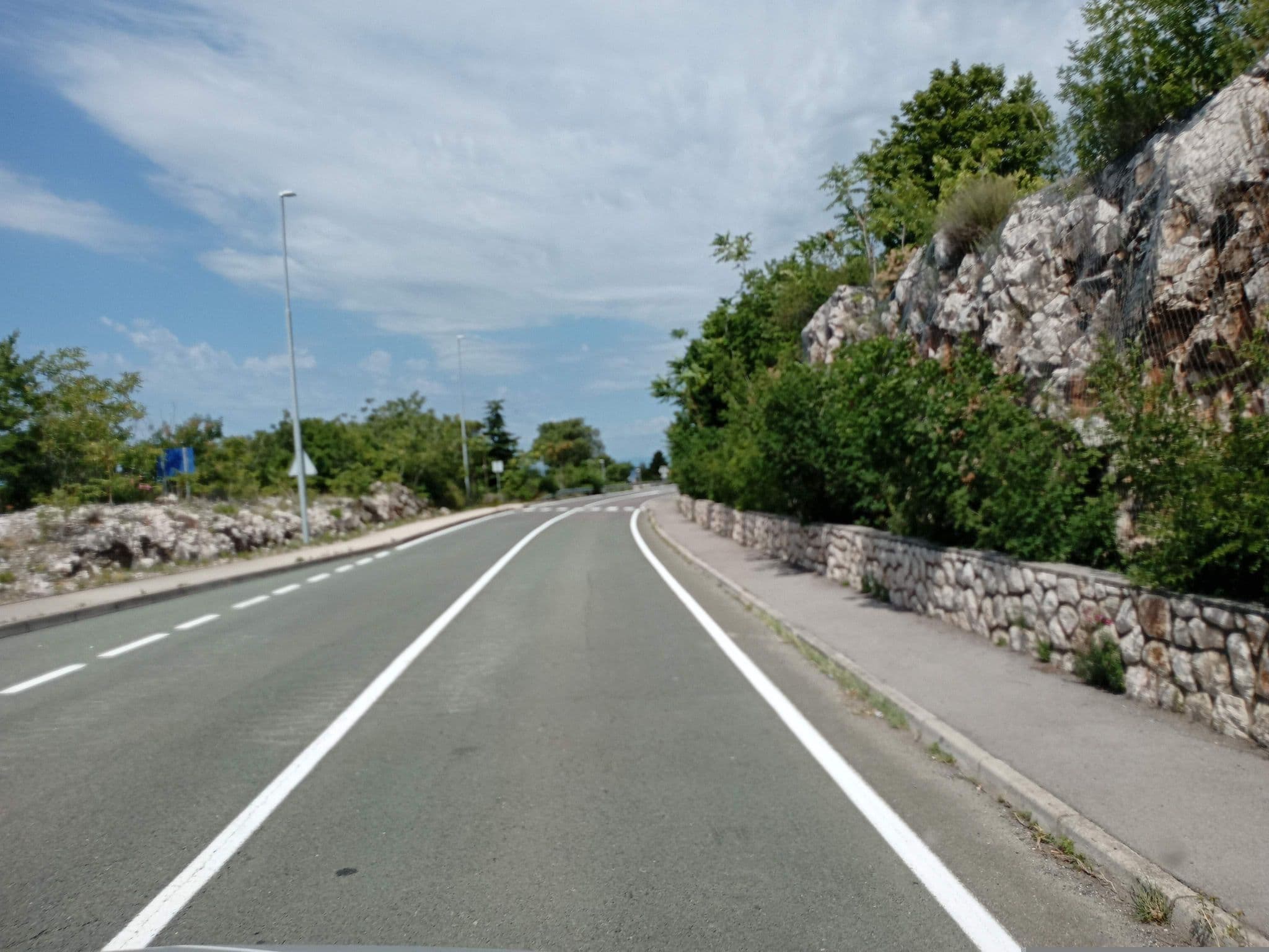 Street view near Hell Novi Vinodolski HQ, Novi Vinodolski — © atze02 (CC BY-SA · Mapillary)