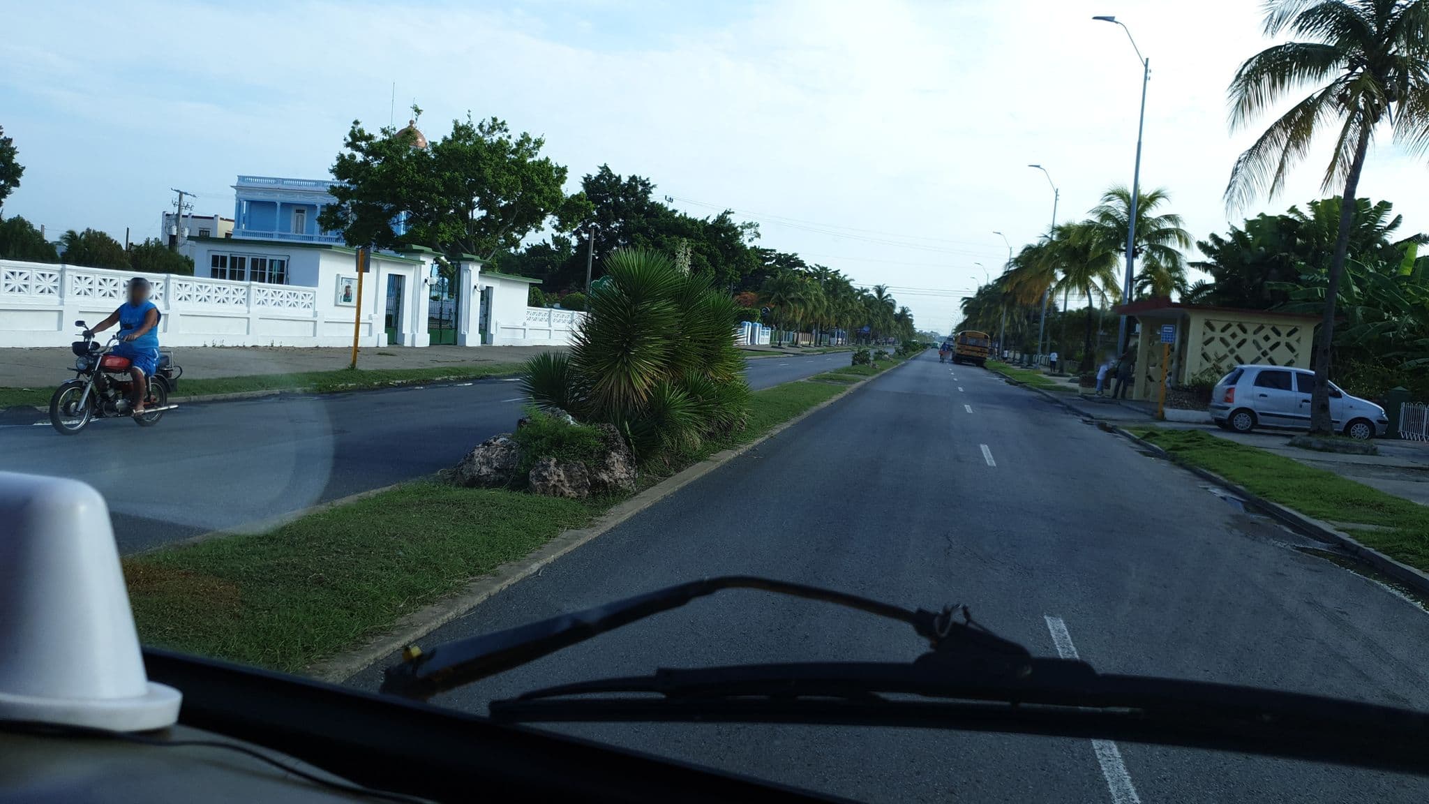 Street view near Ramon e Iris, Cienfuegos
