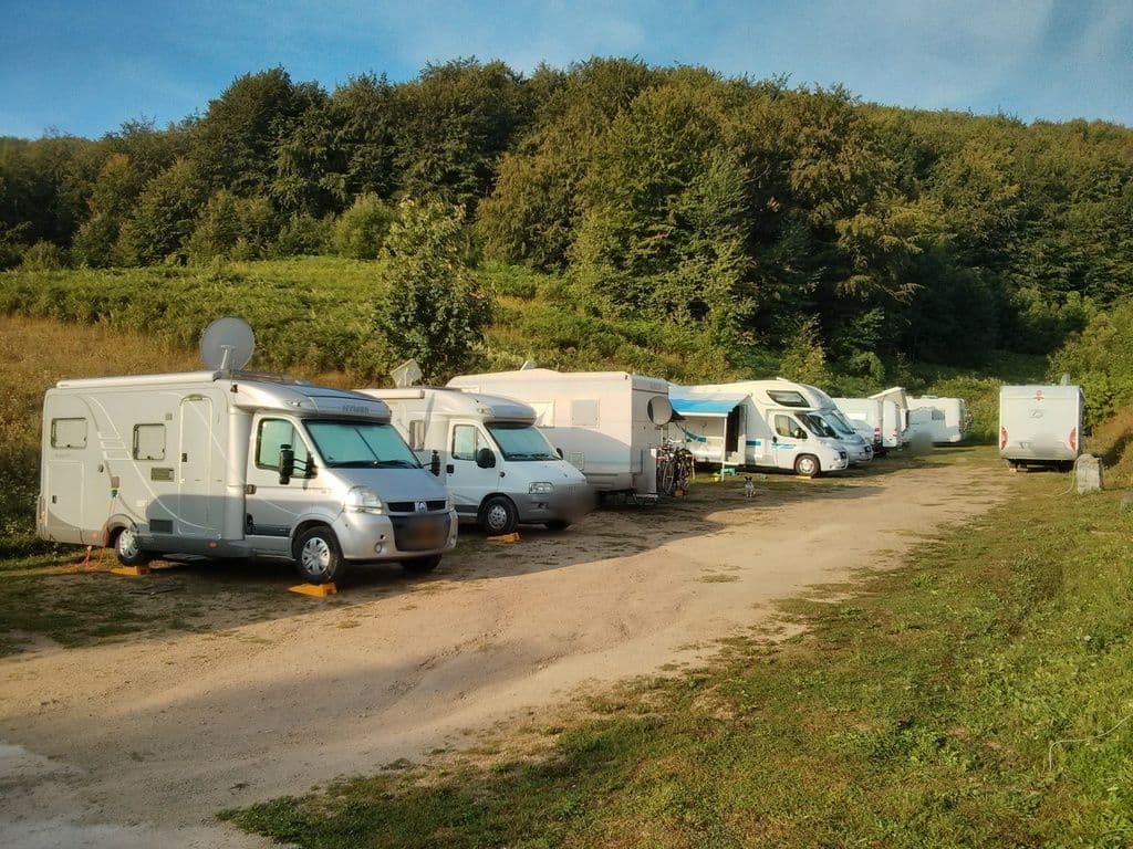 Street view near Apartmani Jezerce, Slunj — © janvanbekkum (CC BY-SA · Mapillary)