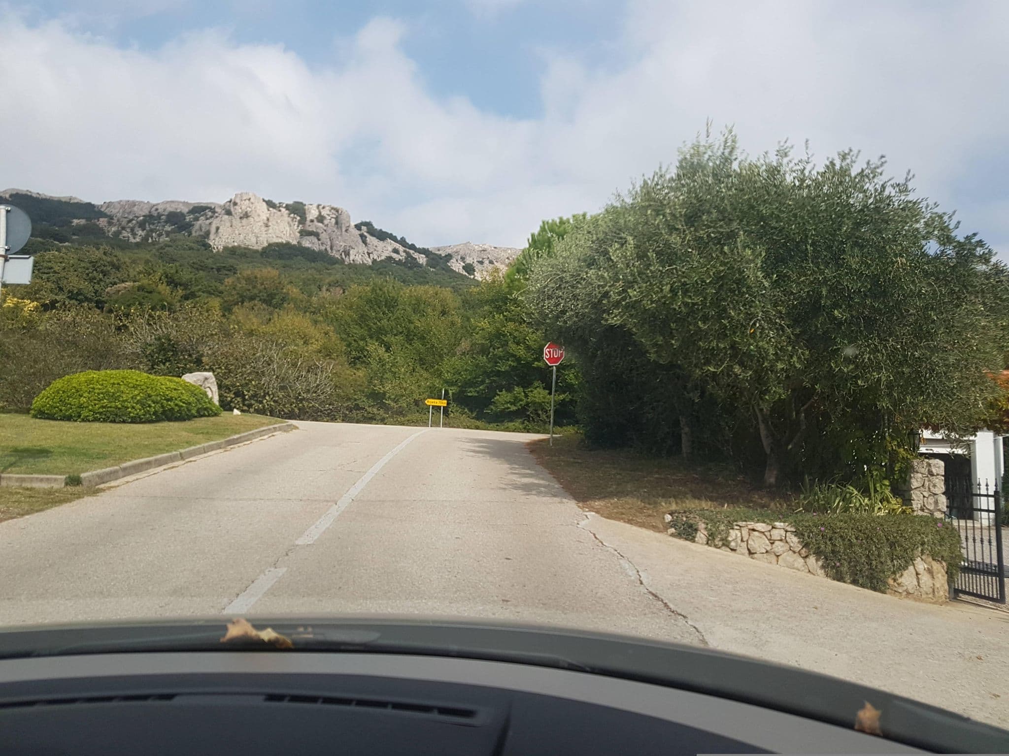 Street view near Apartments Mohar, Punat — © brano (CC BY-SA · Mapillary)