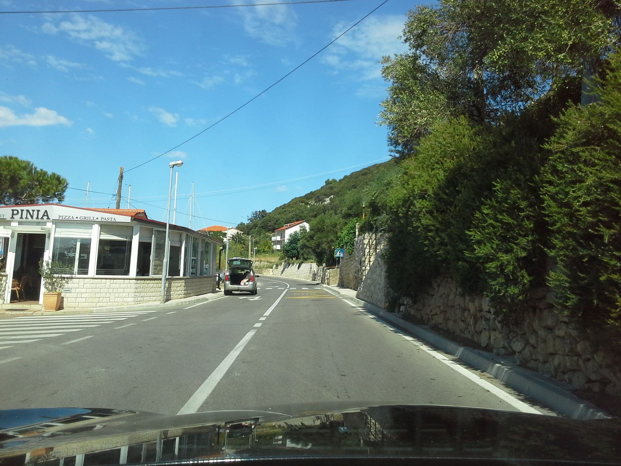 Street view near Apartments Slavko, Lopar — © klypern (CC BY-SA · Mapillary)
