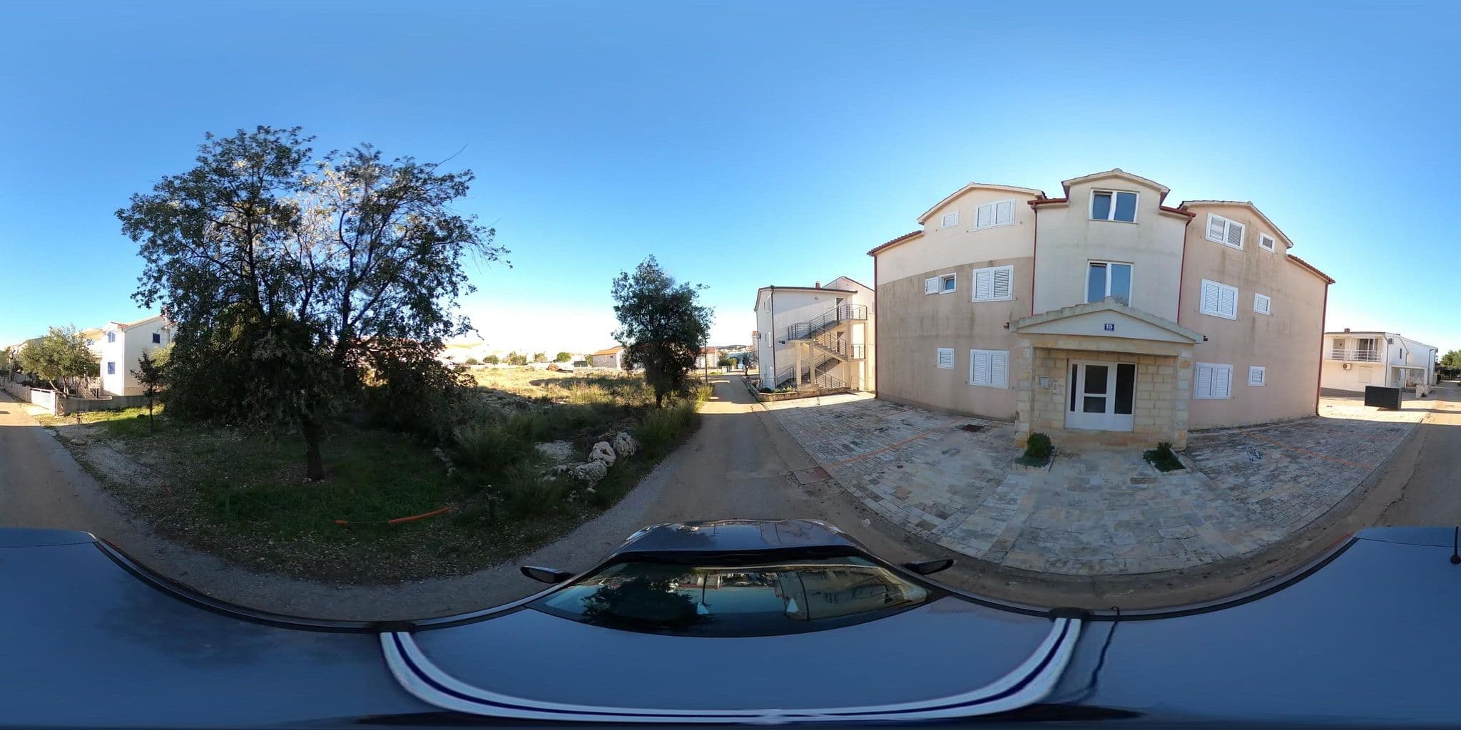 Street view near Apartments 4 Dolphins, Primošten — © tomislavzen12 (CC BY-SA · Mapillary)