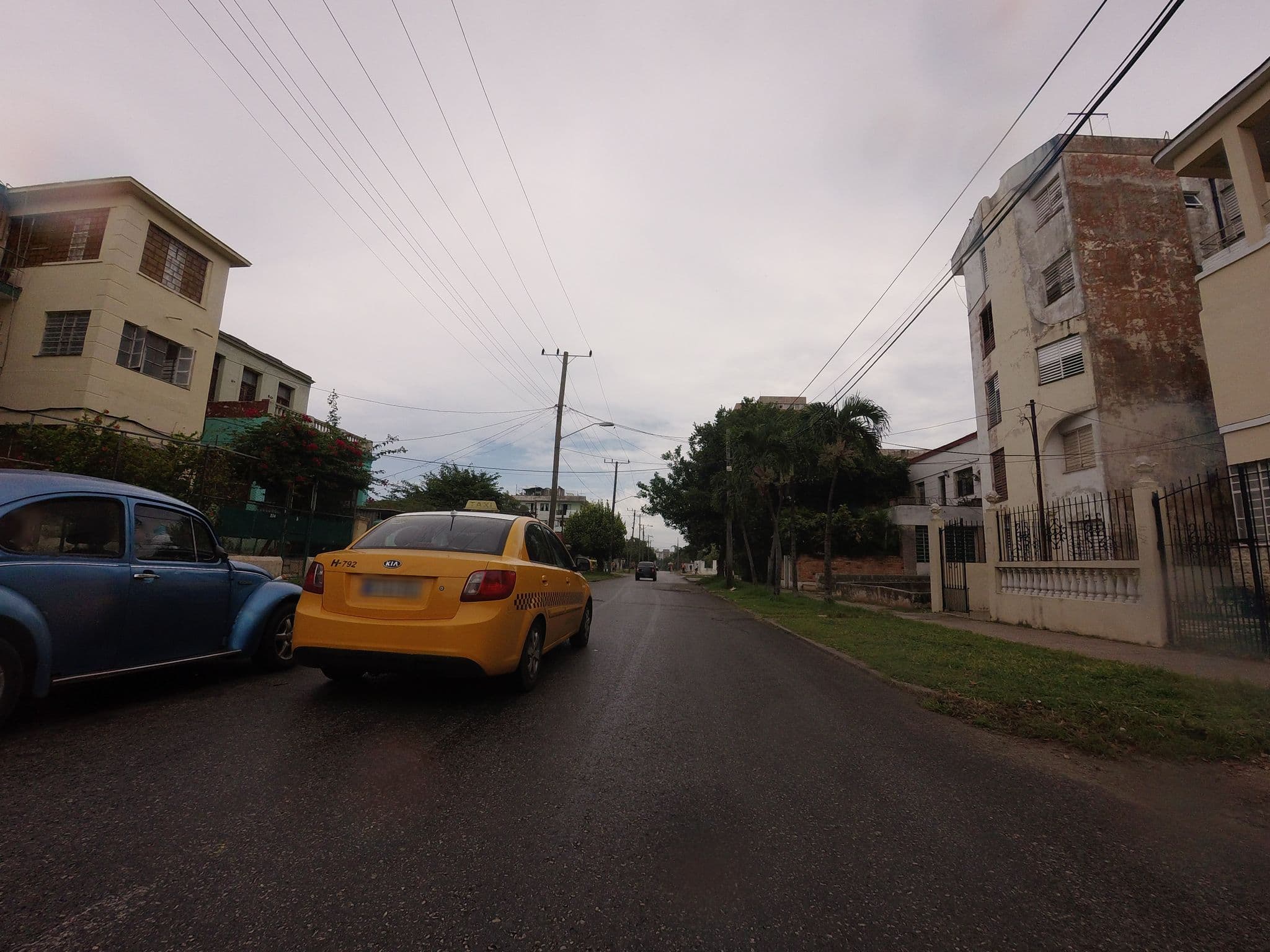 Street view near Manolito and Gaby's, Plaza de la Revolución — © havana (CC BY-SA · Mapillary)