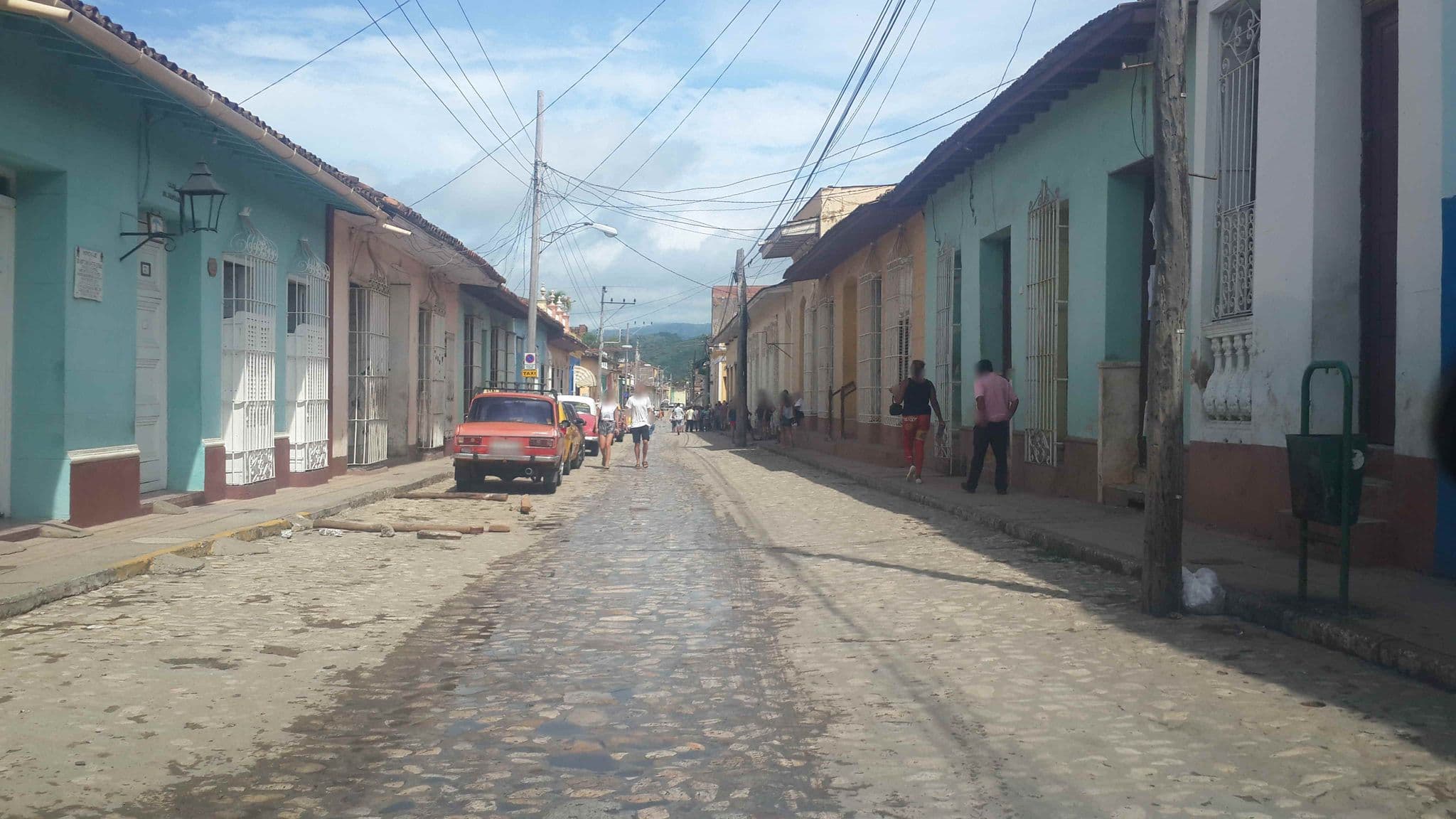 Street view near Casa Arandia, Trinidad
