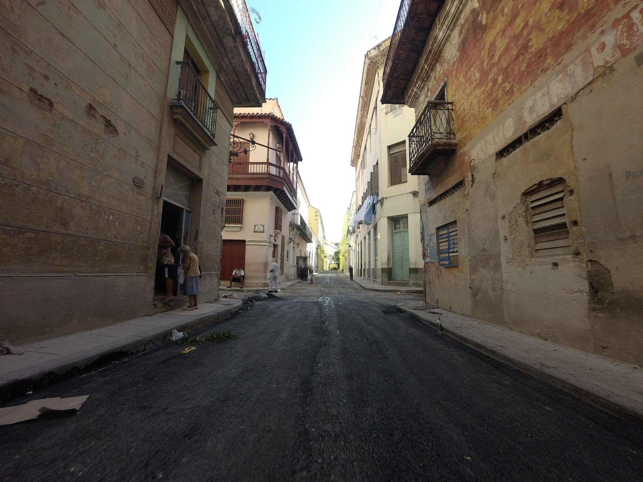Street view near Casa KosKa, La Habana Vieja