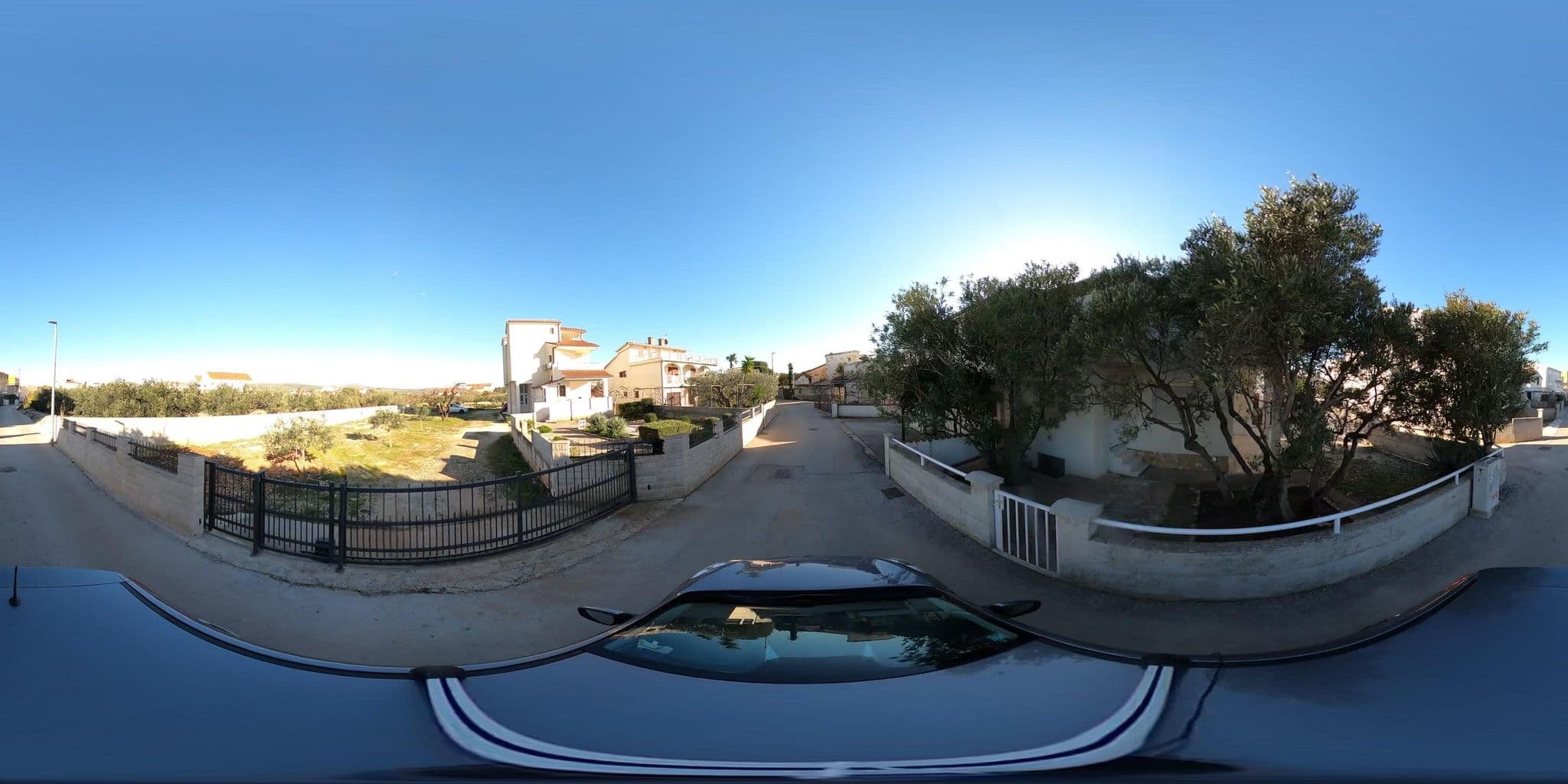 Street view near Apartmani Lili, Primošten — © tomislavzen12 (CC BY-SA · Mapillary)