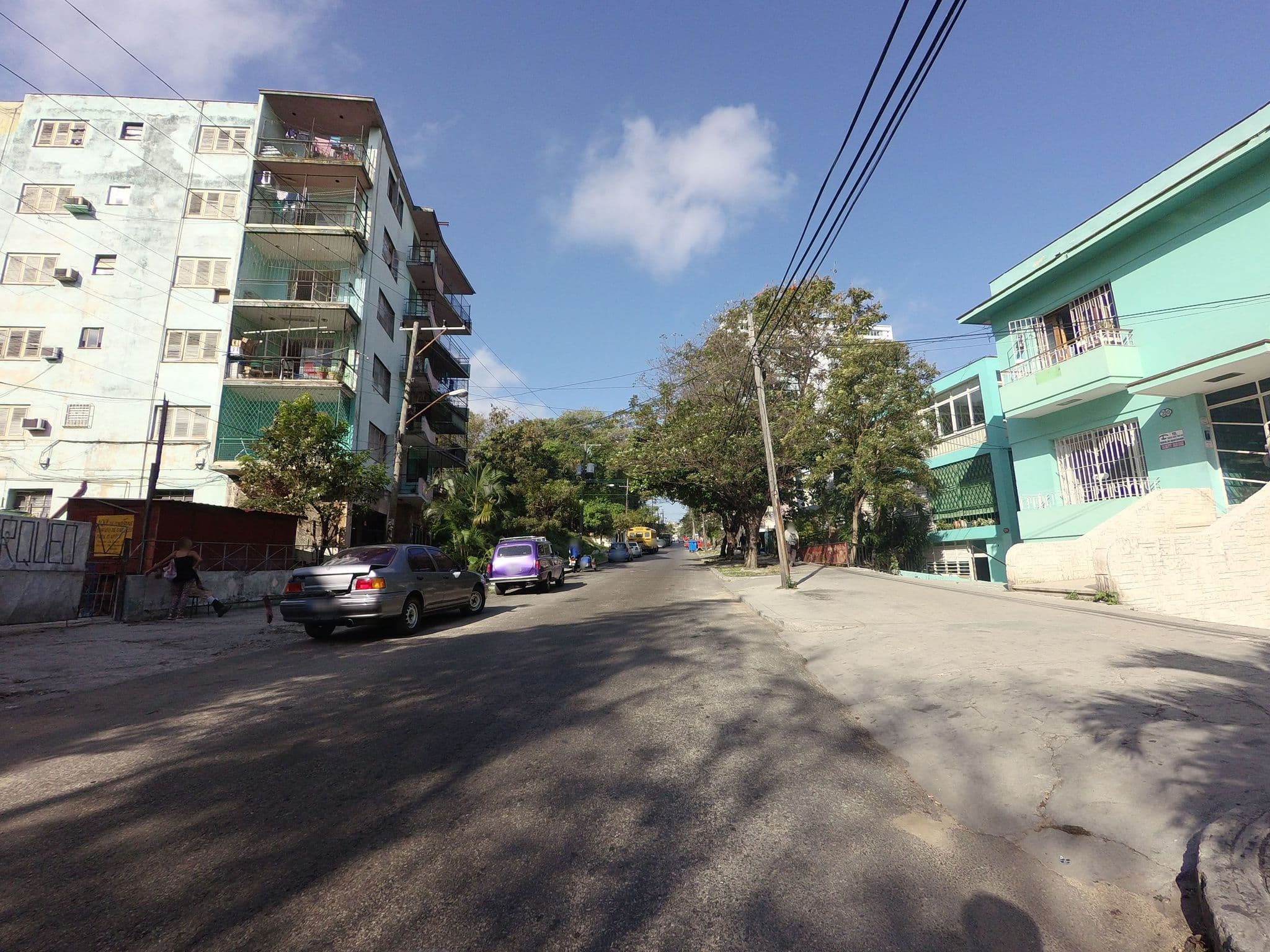 Street view near Sr. Fidel Ferreiro, Havana
