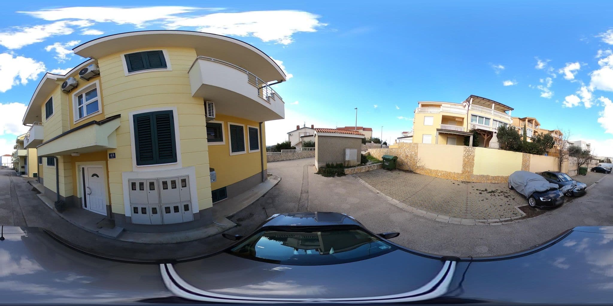 Street view near Apartment Mario, Primošten — © tomislavzen12 (CC BY-SA · Mapillary)