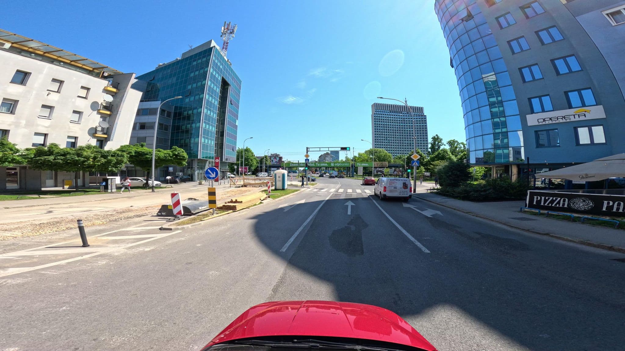 Street view near Aryrooms, Centar — © tomislavzen12 (CC BY-SA · Mapillary)