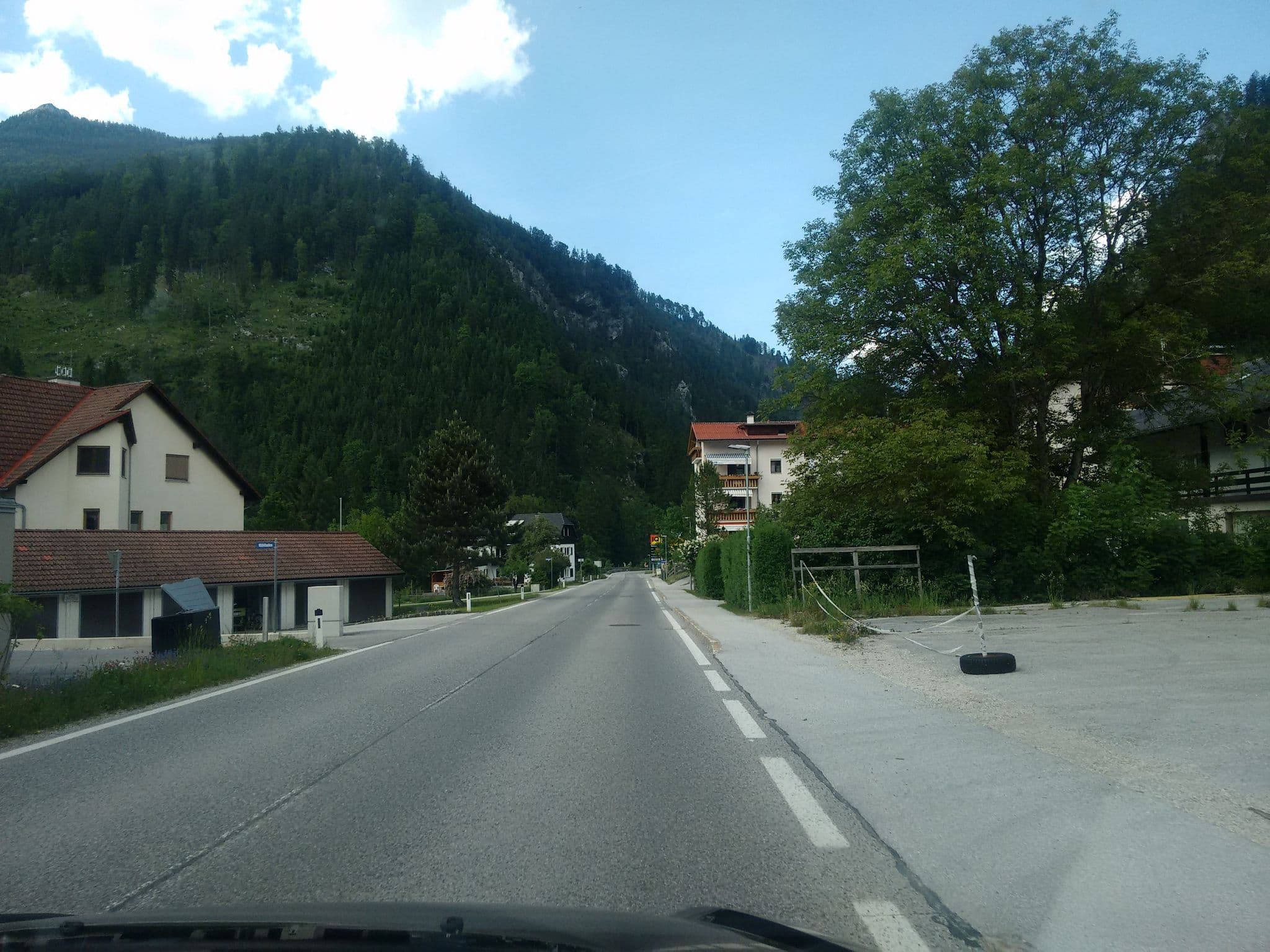 Street view near Urlaubsapartments Pfleger, Windischgarsten — © gzin (CC BY-SA · Mapillary)