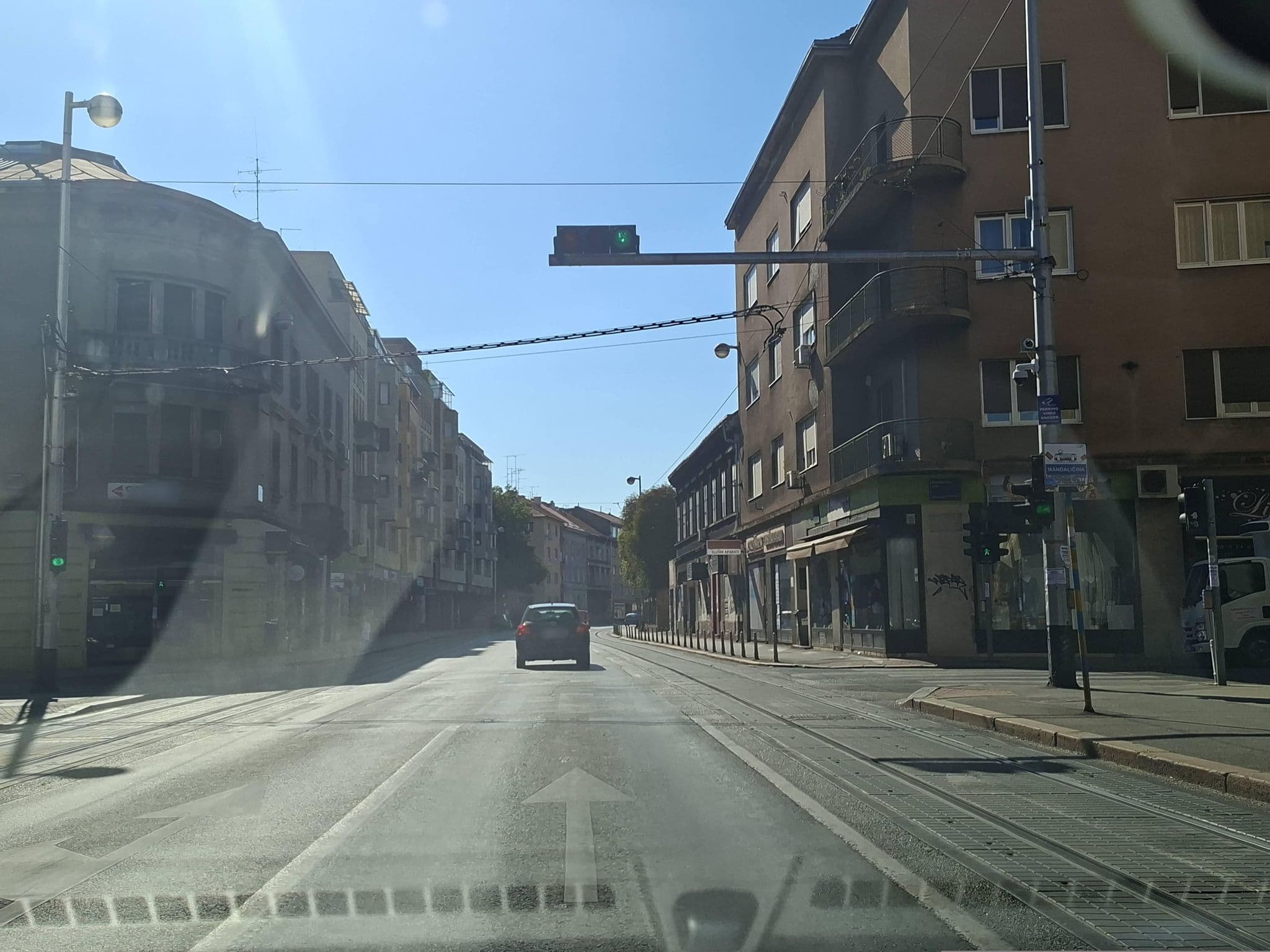 Street view near Apartmani Črnomerec-Maksimir Zagreb, Centar — © VLo (CC BY-SA · Mapillary)