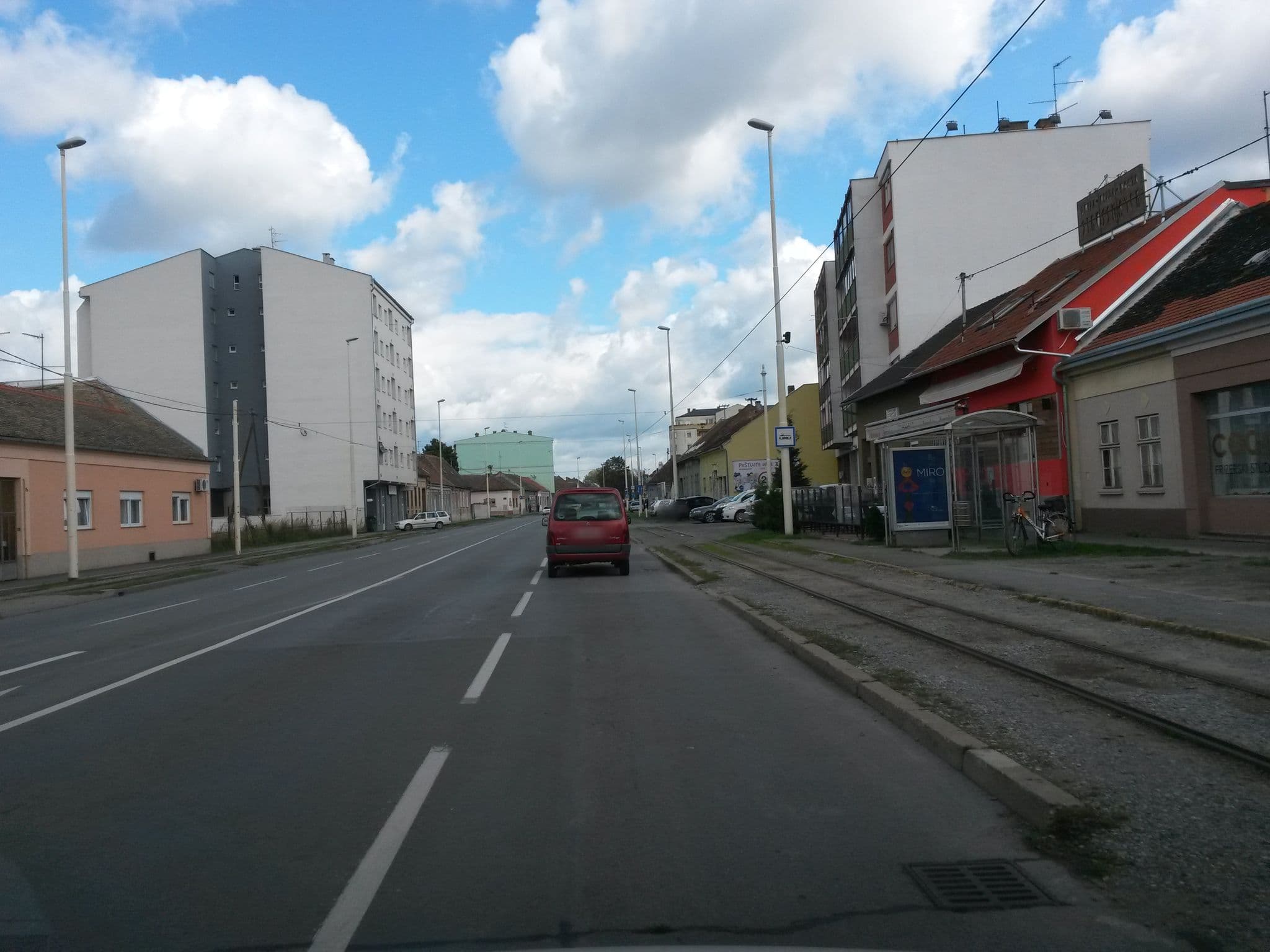 Street view near Pansion Kod Ruže, Osijek — © osmapper (CC BY-SA · Mapillary)
