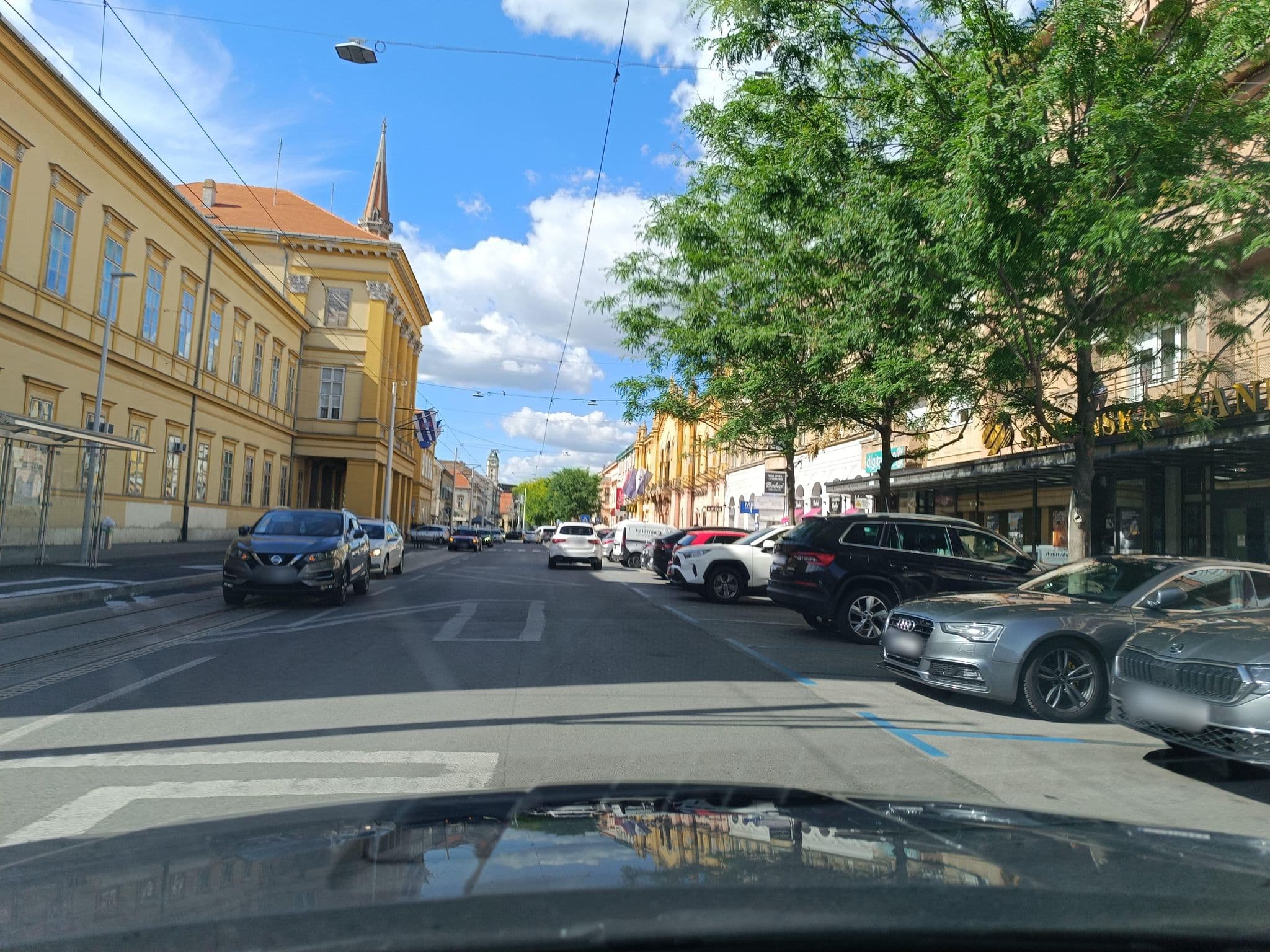 Street view near Apartment Downtown, Osijek — © Sarmafanboy (CC BY-SA · Mapillary)