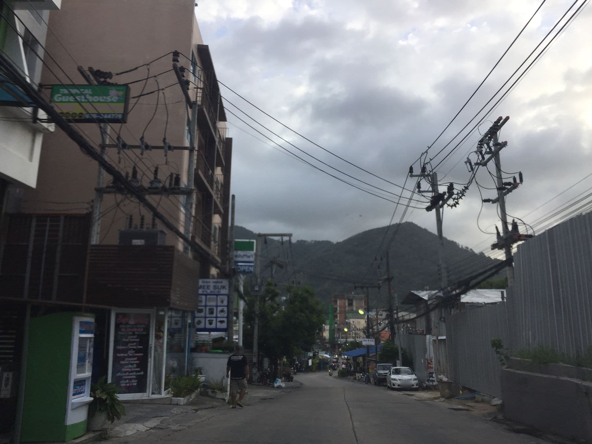 Street view near baan Nitra Guesthouse, Patong — © chiaki33 (CC BY-SA · Mapillary)