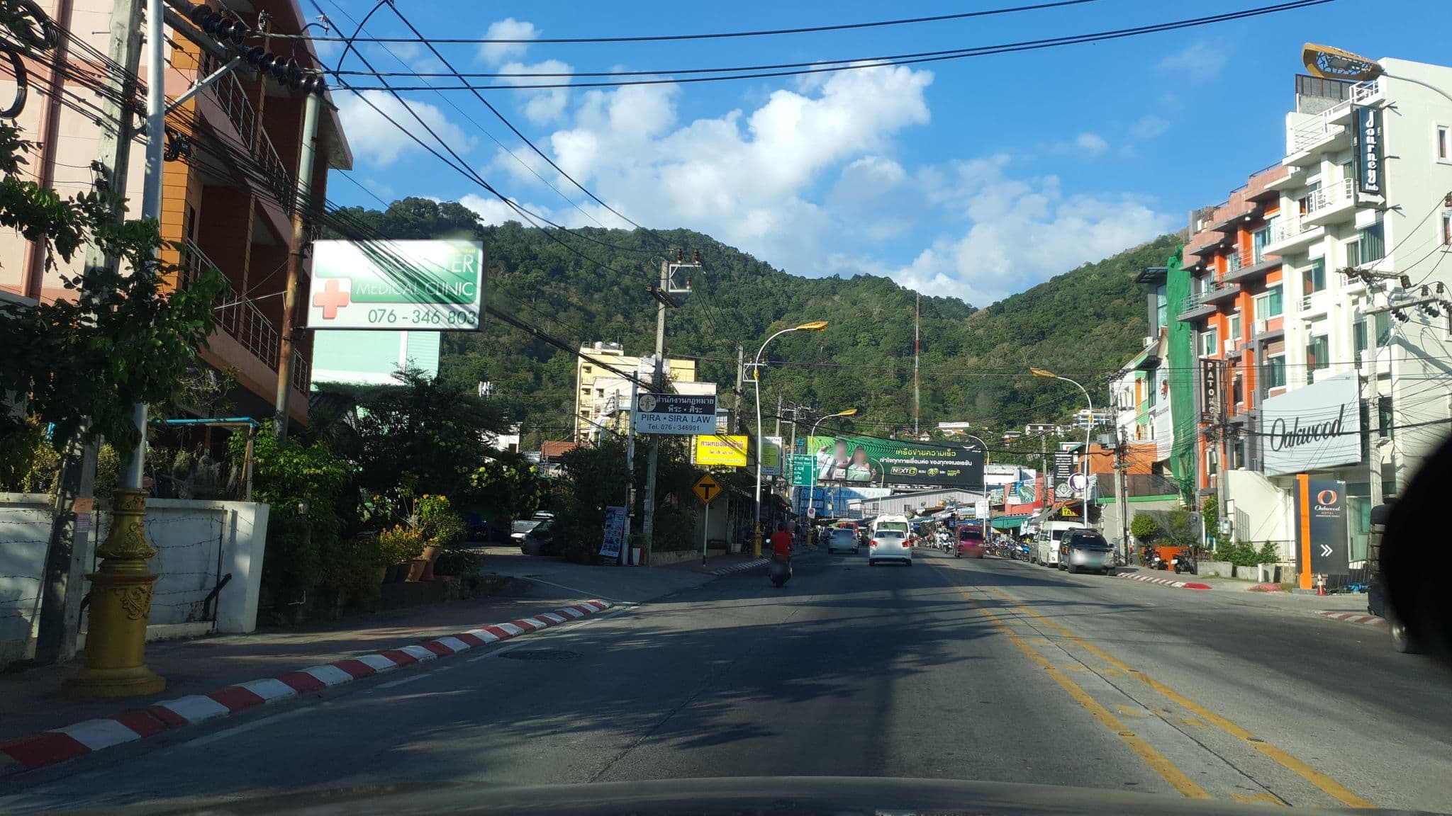 Street view near Paradise Beach Resotel, Patong — © jrcarlsen (CC BY-SA · Mapillary)