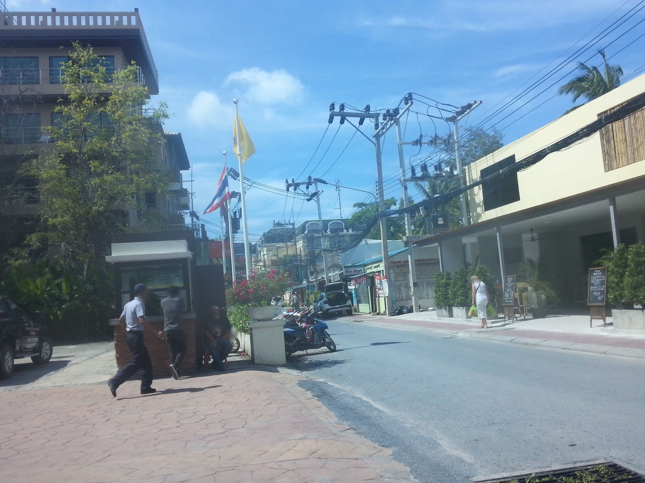 Street view near Room 528, Patong — © clockwerx (CC BY-SA · Mapillary)