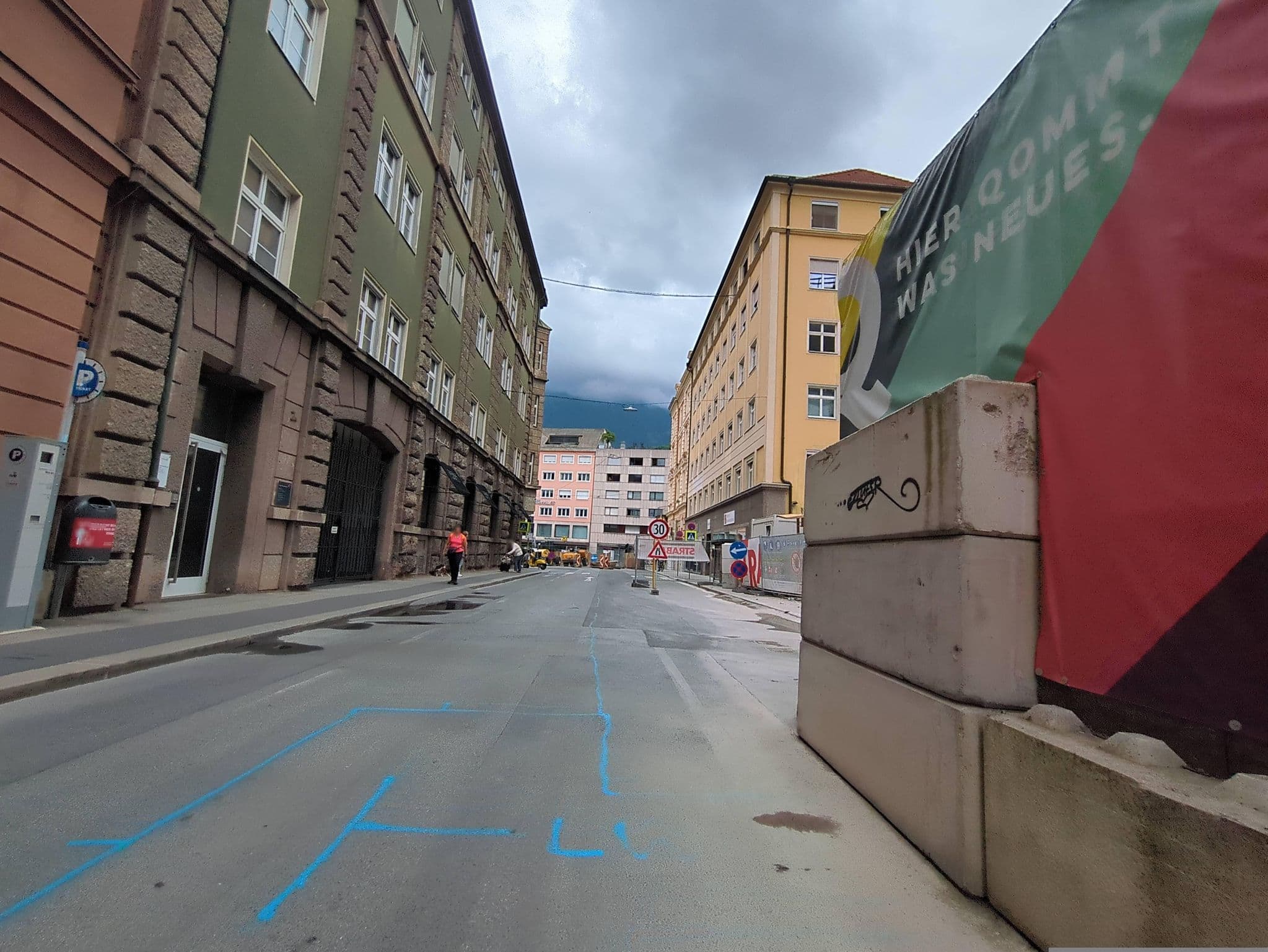 Street view near Radisson RED, Innsbruck — © innsbruck-barrierefrei (CC BY-SA · Mapillary)