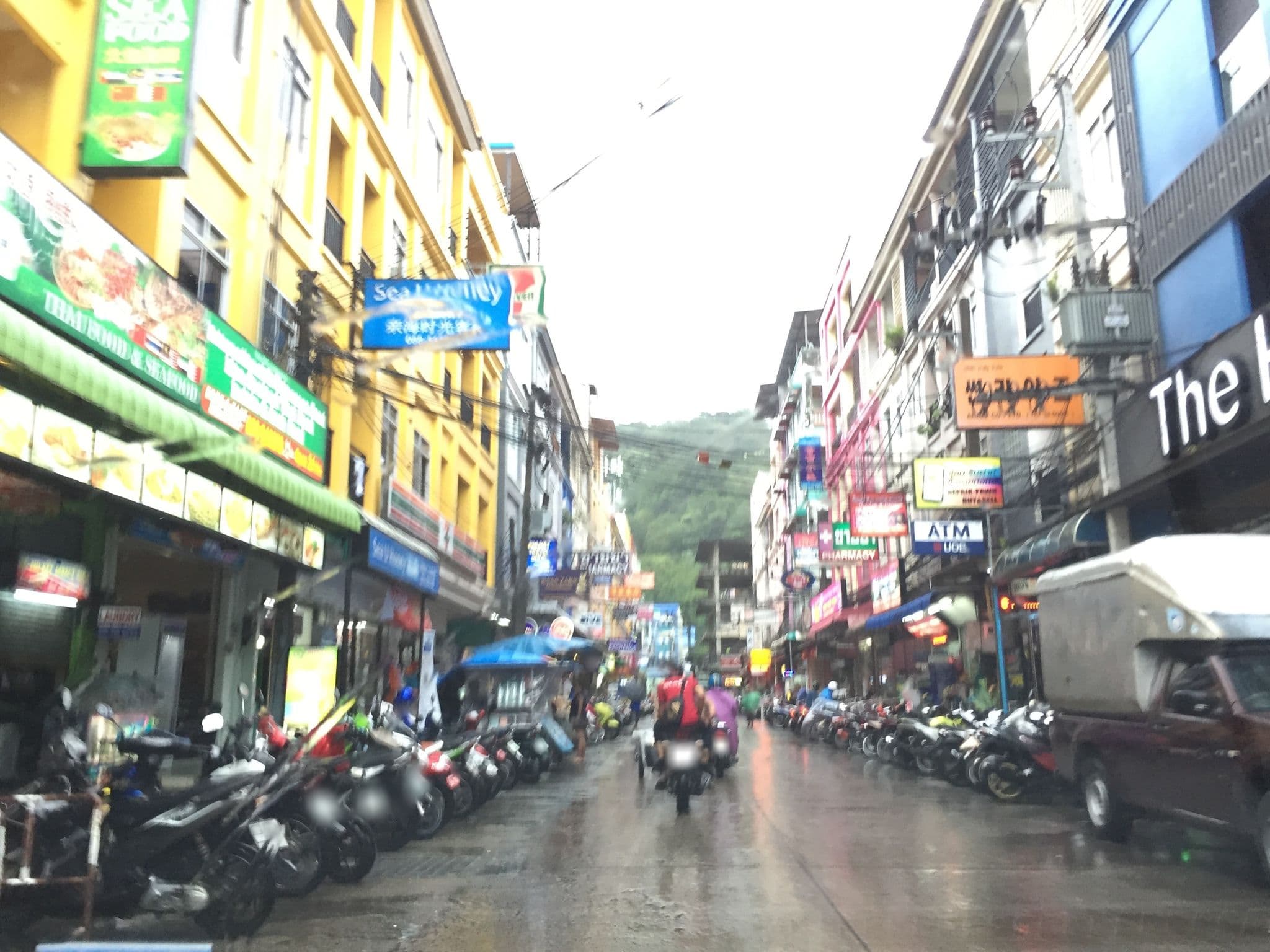 Street view near Lekpong Guesthouse, Patong — © chiaki33 (CC BY-SA · Mapillary)