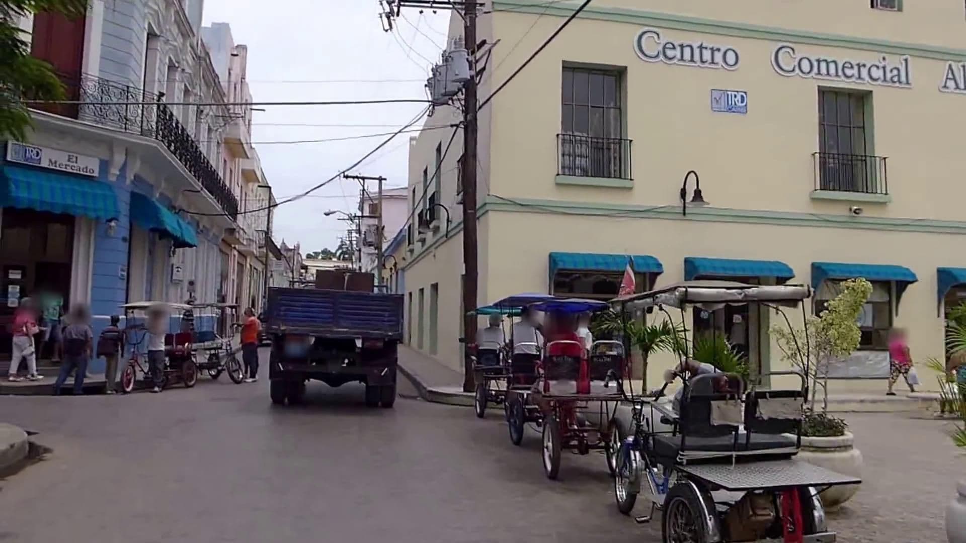 Street view near Casa Leidys Villafaña Solano, Camagüey