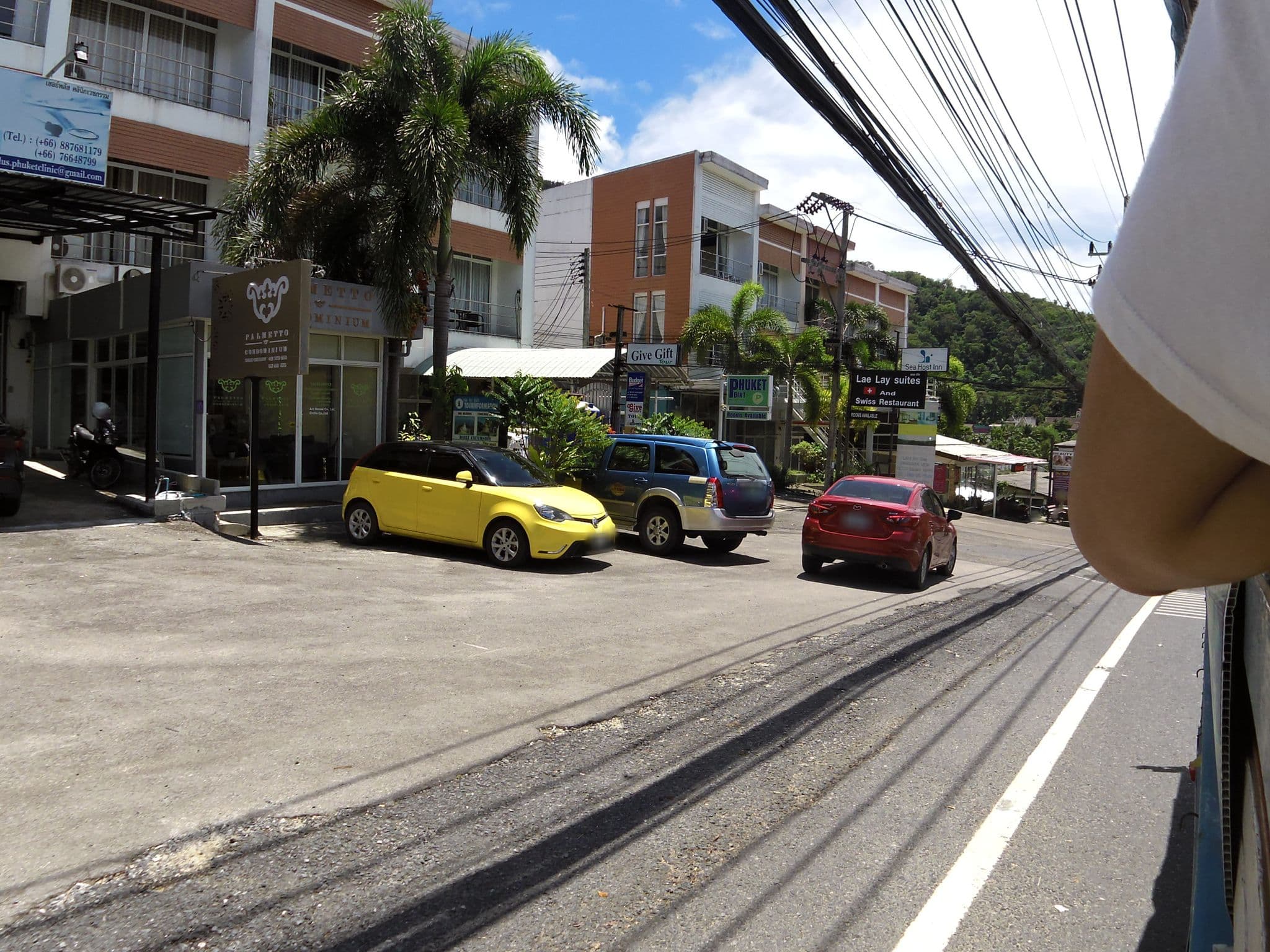 Street view near Heavenly Inn, Ban Kata — © skillsy (CC BY-SA · Mapillary)