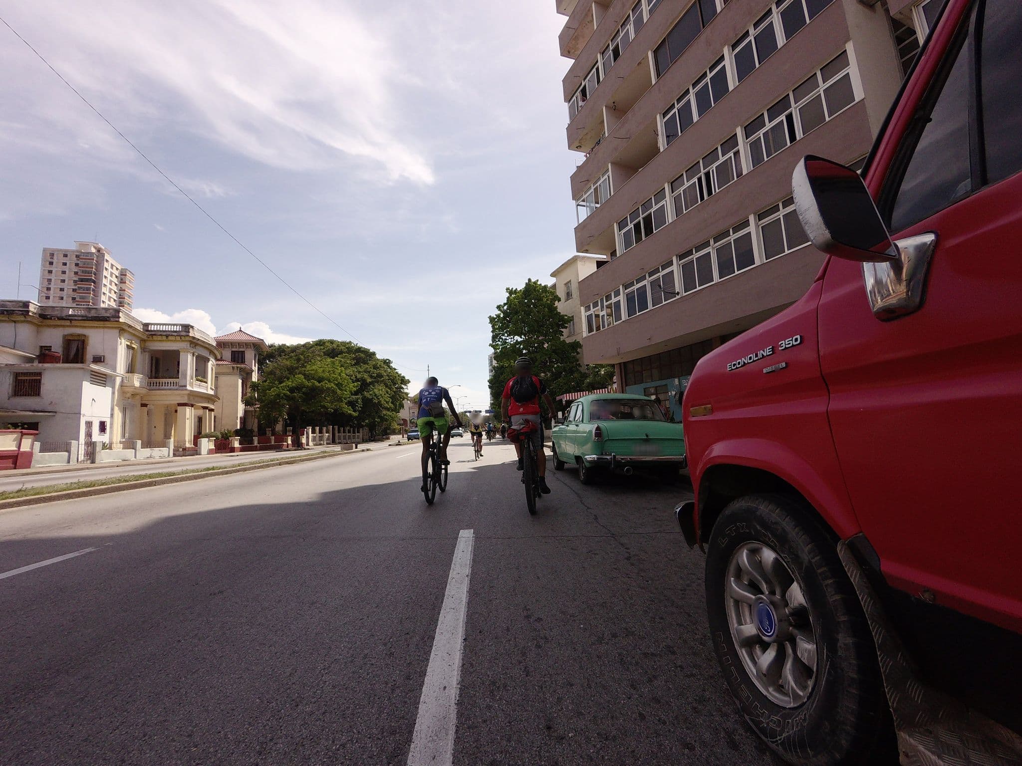Street view near Altos 307, Vedado