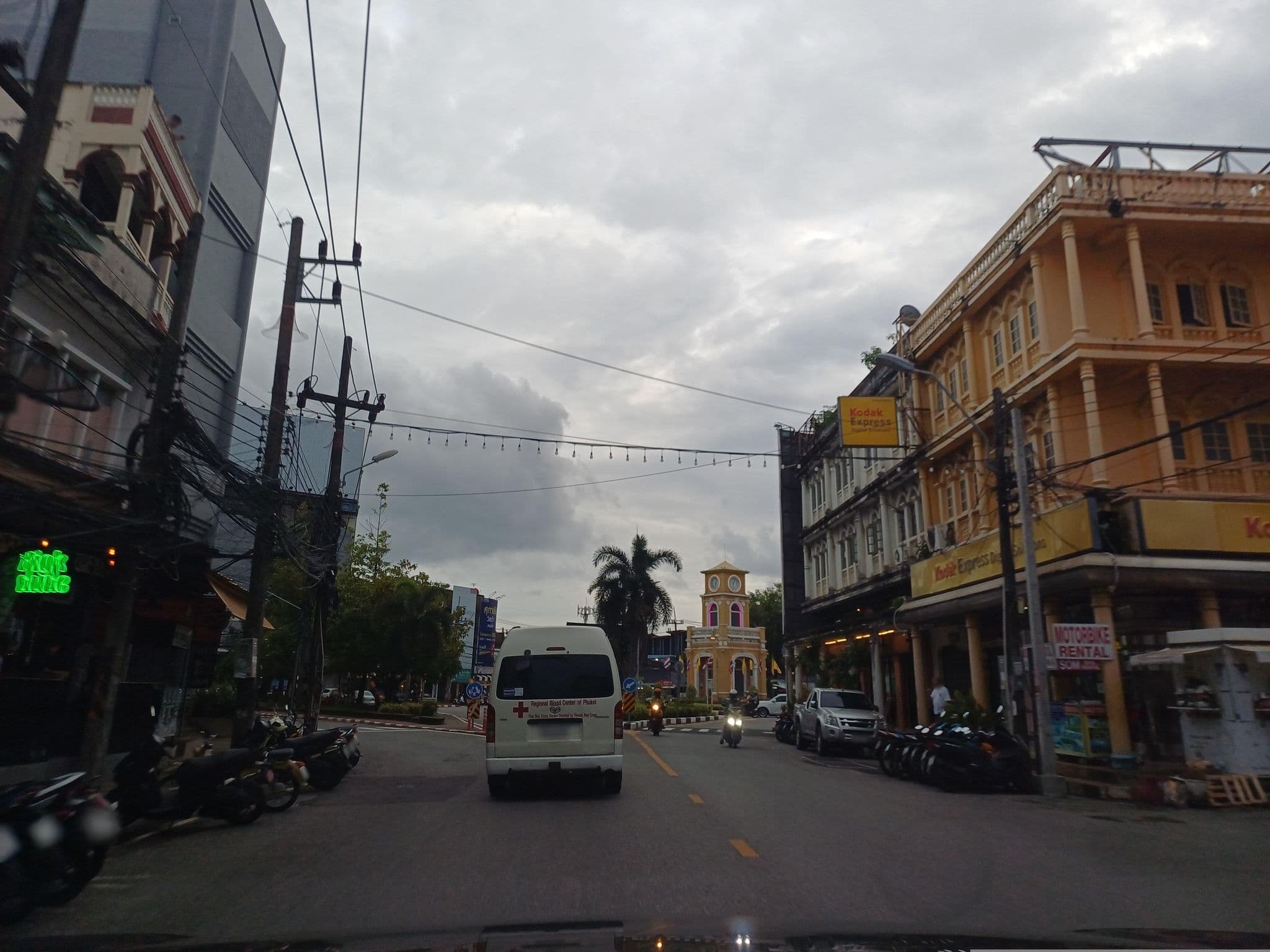 Street view near vitoo wong, Ban Talat Nua — © EakMor (CC BY-SA · Mapillary)
