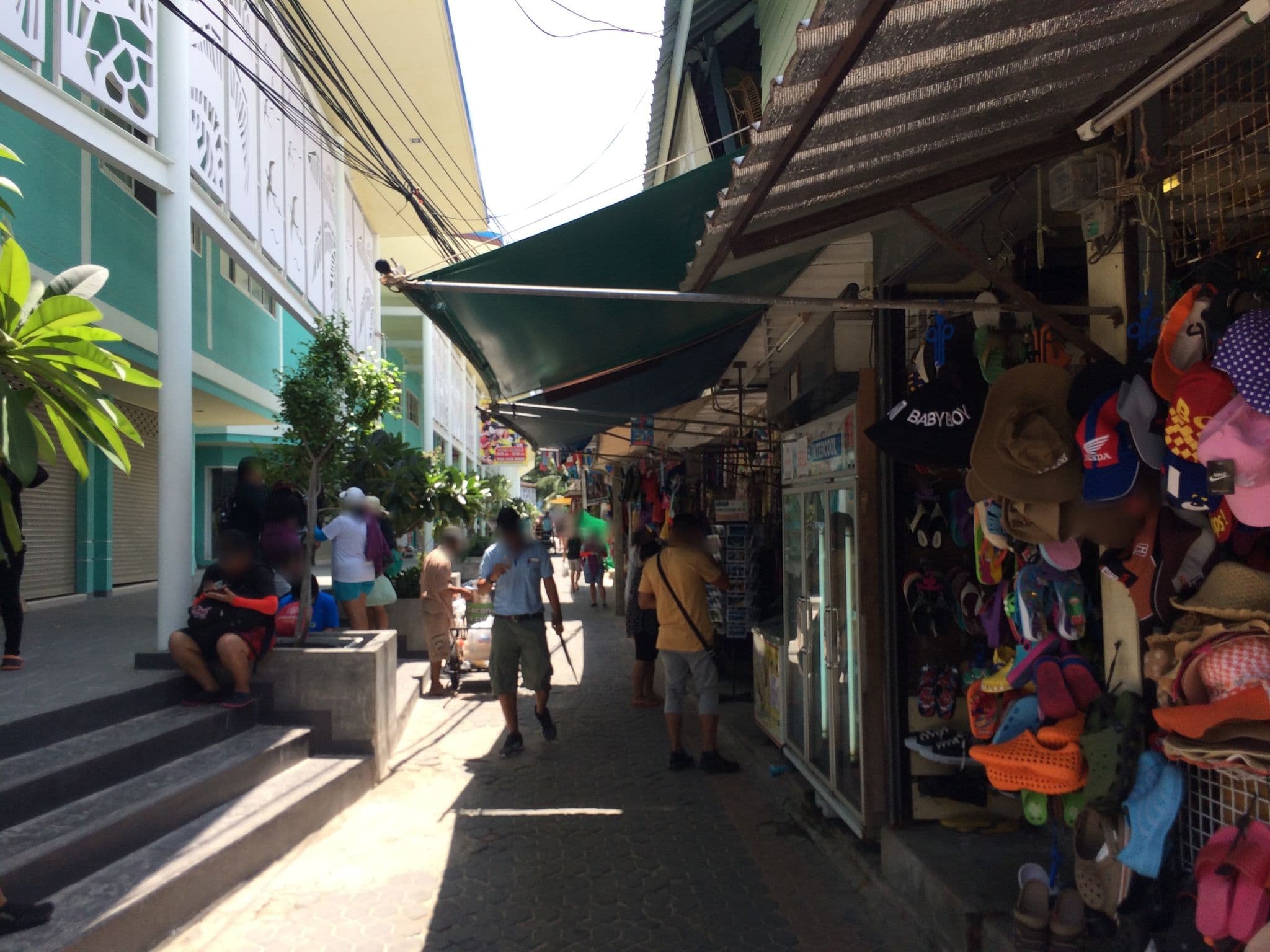 Street view near phi phi inn, Ban Phru Nai — © shravan91 (CC BY-SA · Mapillary)