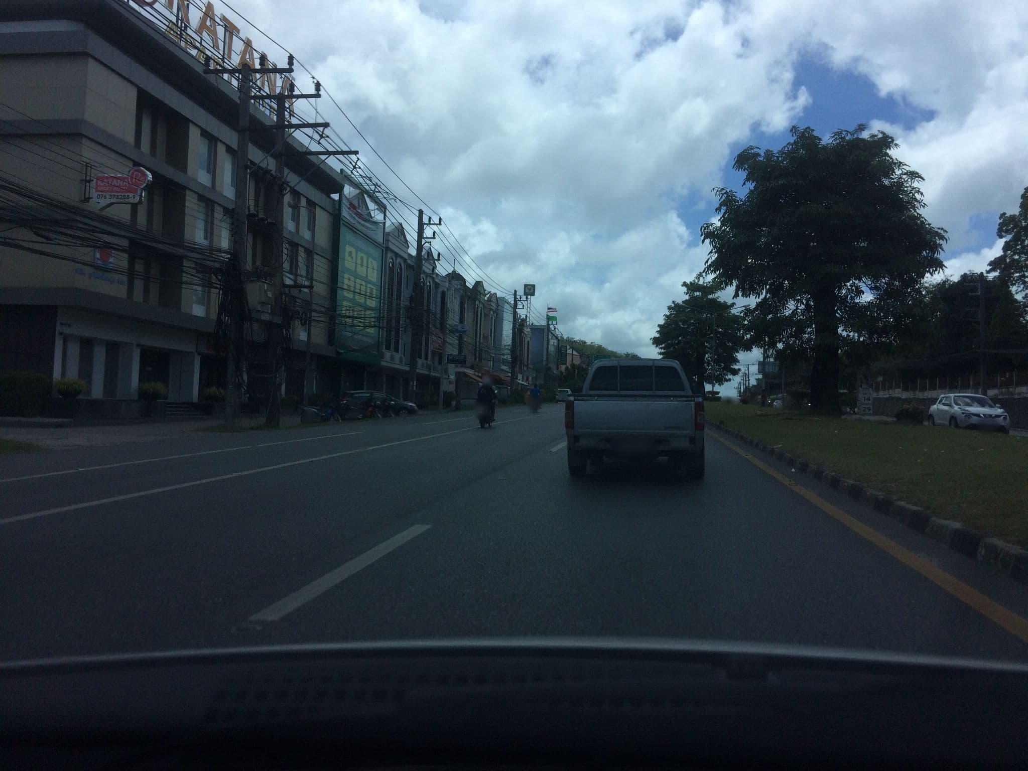 Street view near Rattana APART HOTEL, Ban Ko Kaeo — © pik (CC BY-SA · Mapillary)