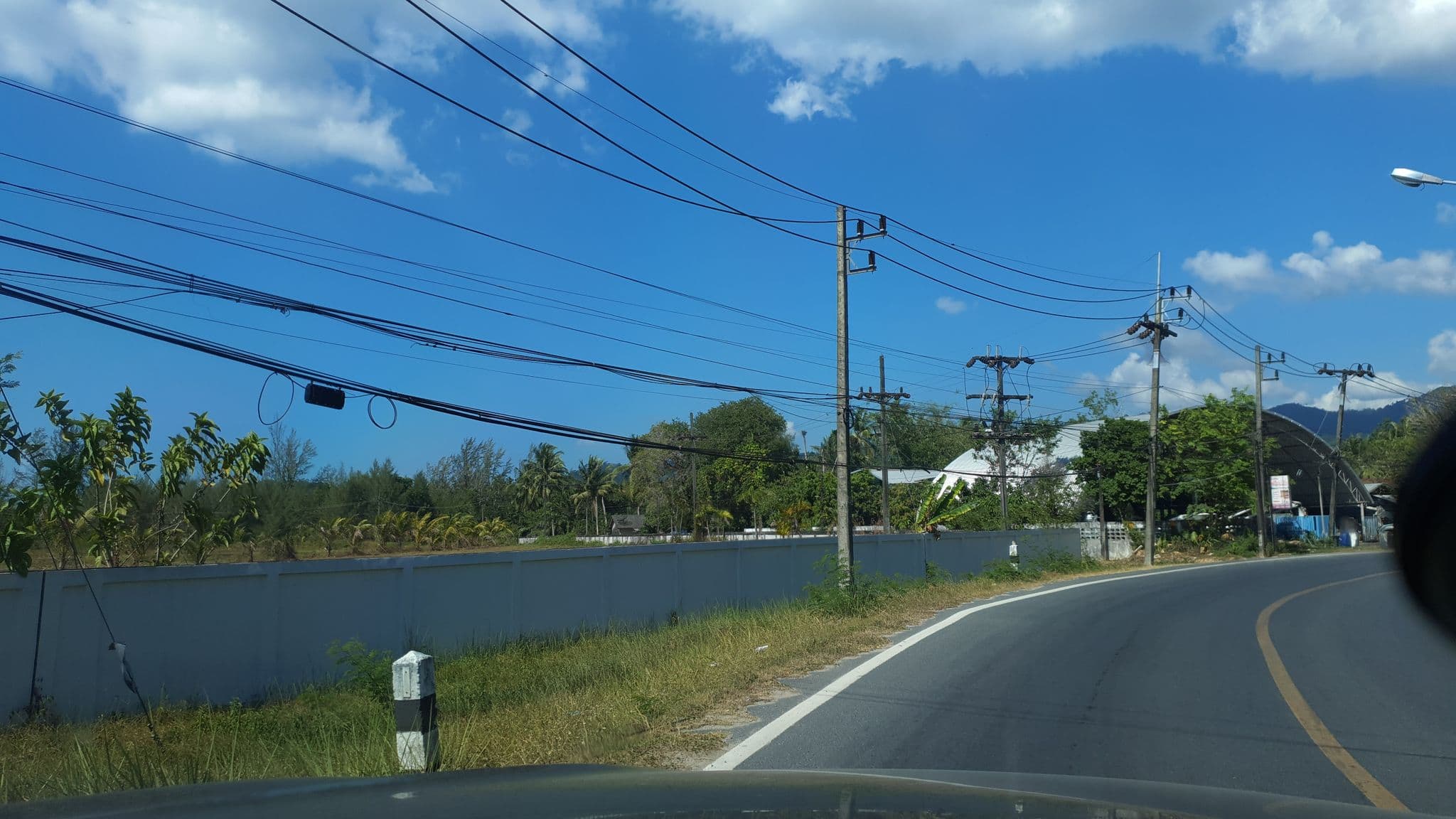 Street view near indy room hostel, Ban Khao Lak — © jrcarlsen (CC BY-SA · Mapillary)