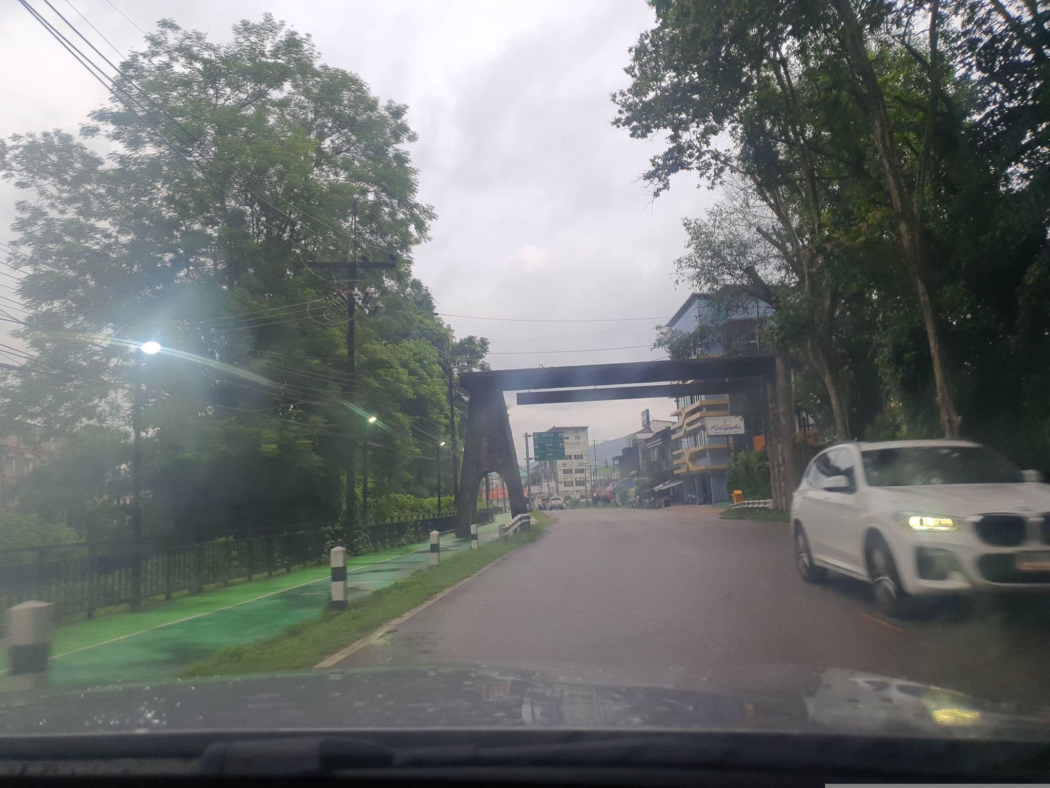 Street view near ธารศิลารีสอร์ท, Ranong — © jrcarlsen (CC BY-SA · Mapillary)