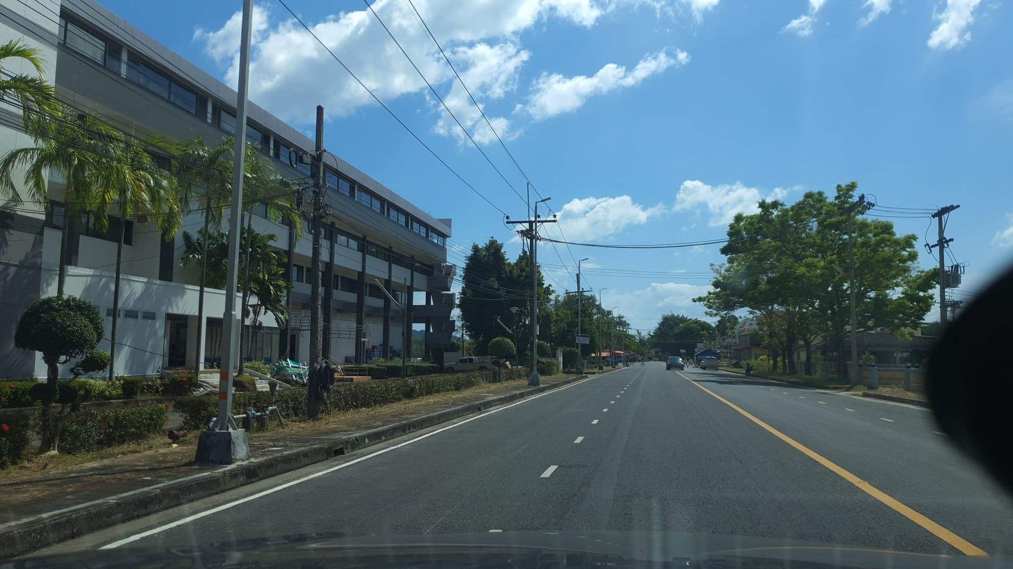 Street view near พังงาเบย์รีสอร์ท, Phang Nga — © jrcarlsen (CC BY-SA · Mapillary)