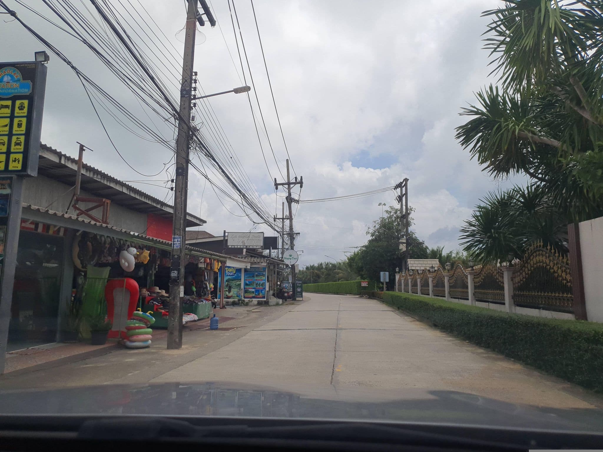 Street view near Happy House, Ban Khao Lak — © jrcarlsen (CC BY-SA · Mapillary)