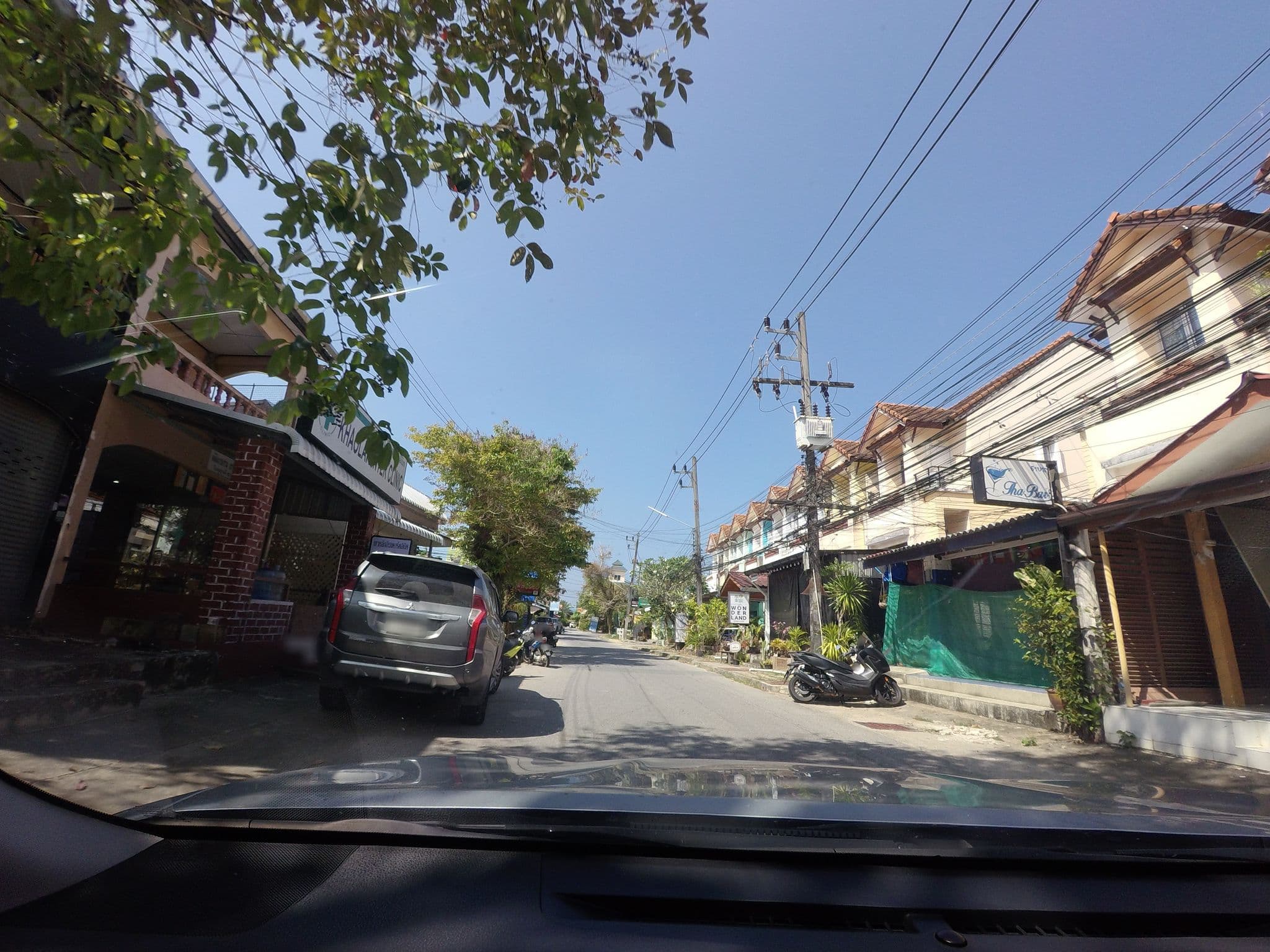 Street view near Lemongrass Guesthouse, Ban Khao Lak — © mishari (CC BY-SA · Mapillary)