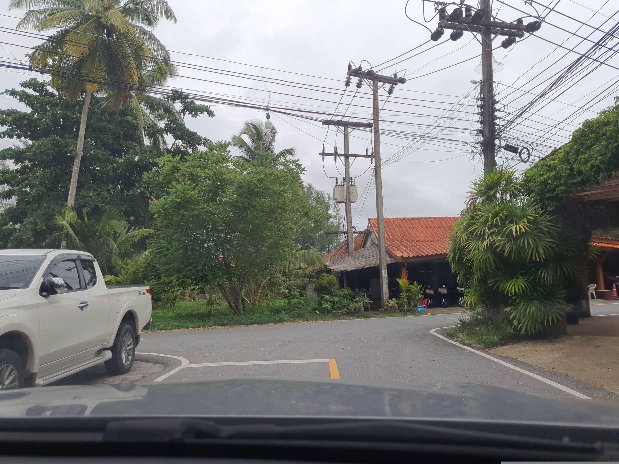 Street view near FX Resort Khao Lak, Ban Khao Lak — © jrcarlsen (CC BY-SA · Mapillary)