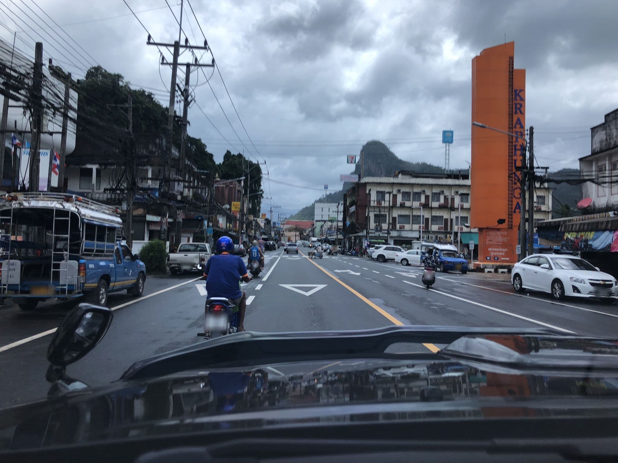 Street view near Muang Thong Hotel, Phang Nga — © pimpitcha (CC BY-SA · Mapillary)