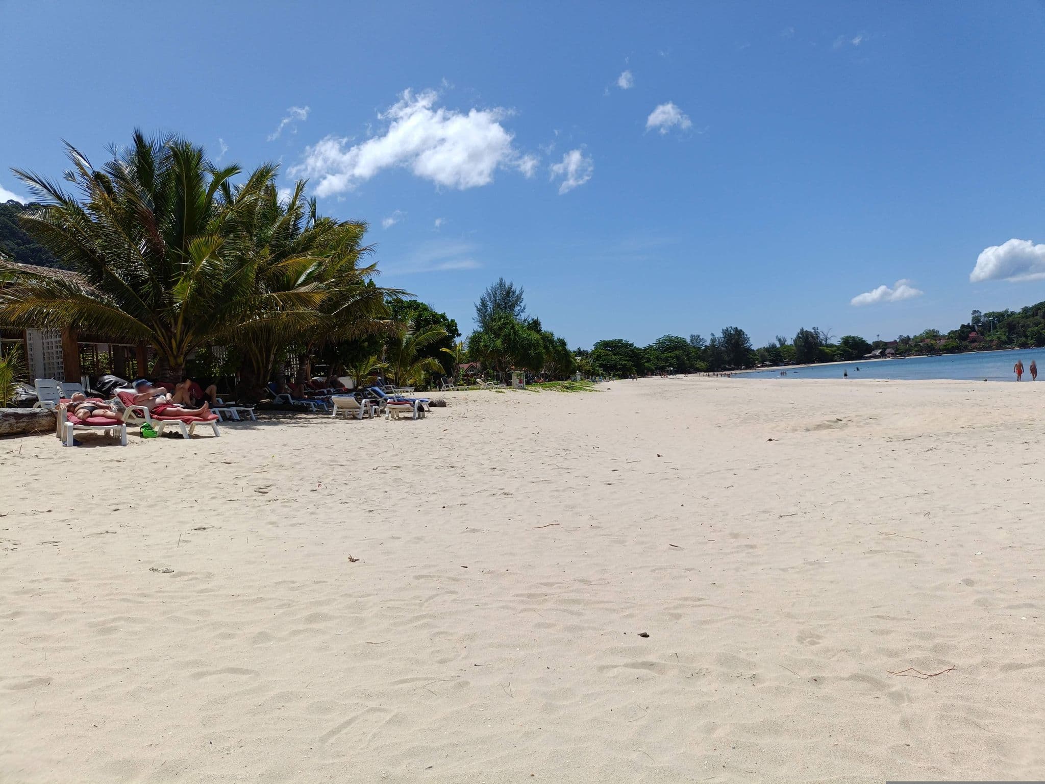 Street view near Lanta Sea House, Saladan — © skillsy (CC BY-SA · Mapillary)