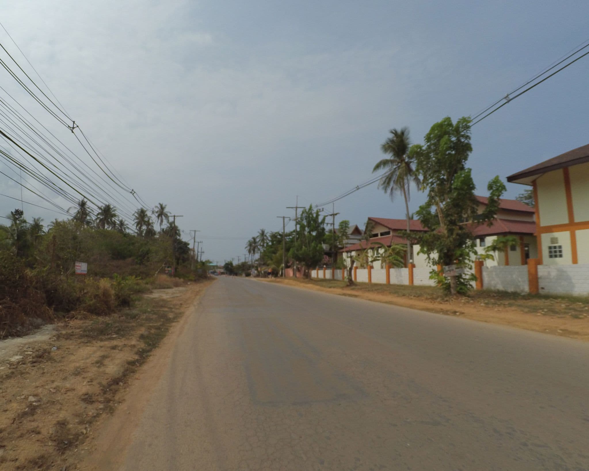 Street view near Lanta Il Mare, Klong Nin, Ko Lanta — © soesoe (CC BY-SA · Mapillary)