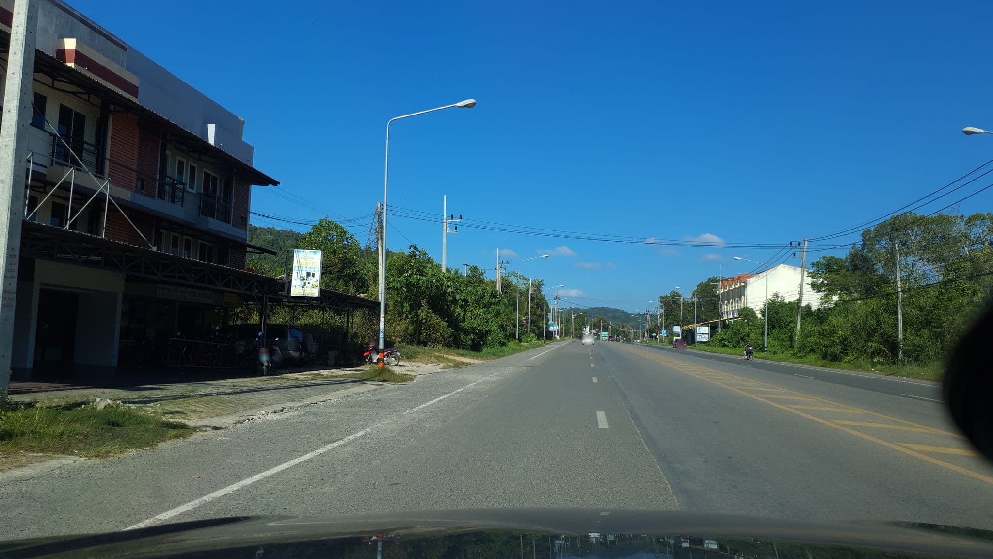 Street view near White Elephant Krabi, Ban Ao Nang — © jrcarlsen (CC BY-SA · Mapillary)