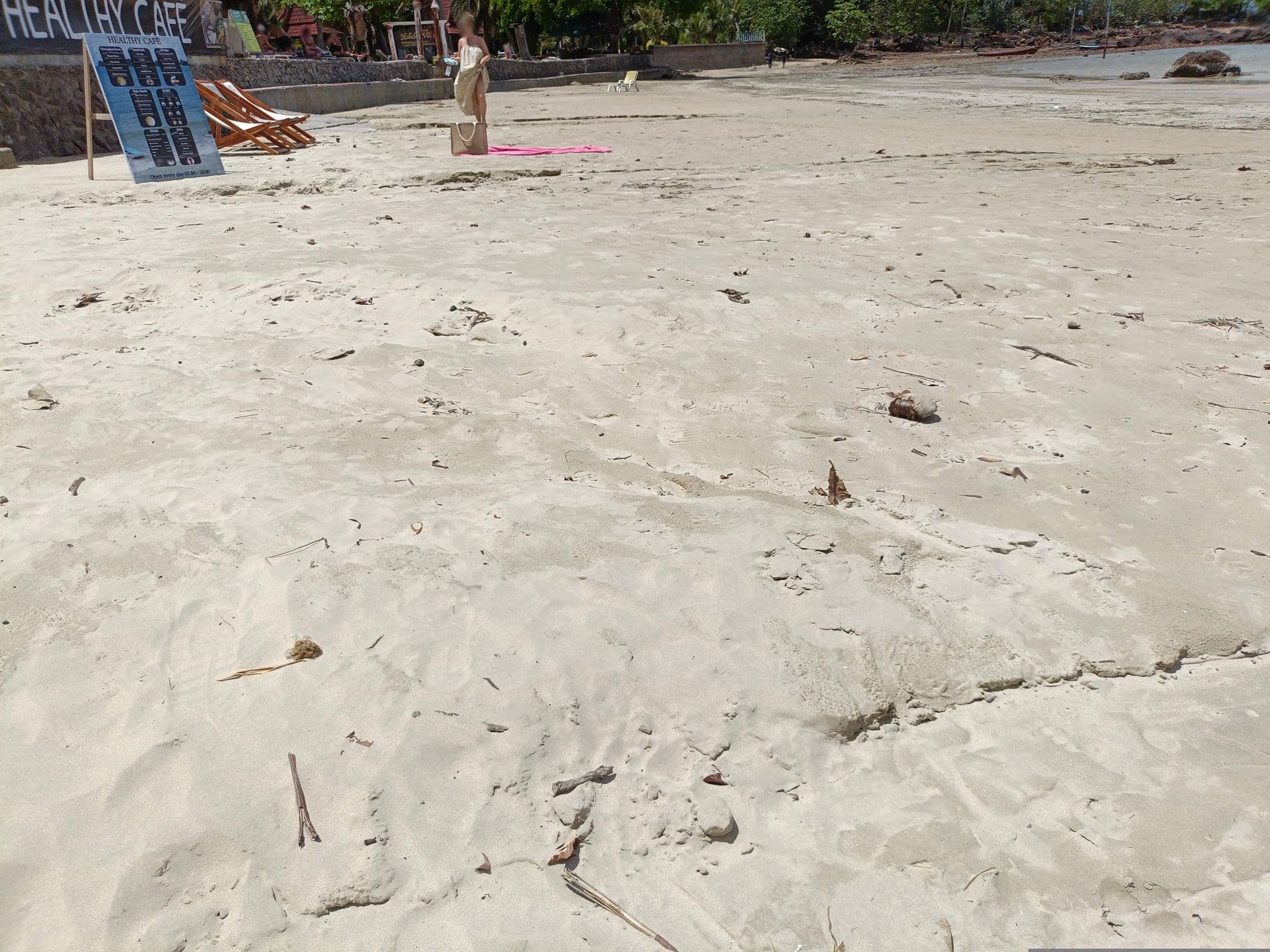 Street view near Lanta Island Beach Resort, Saladan — © skillsy (CC BY-SA · Mapillary)
