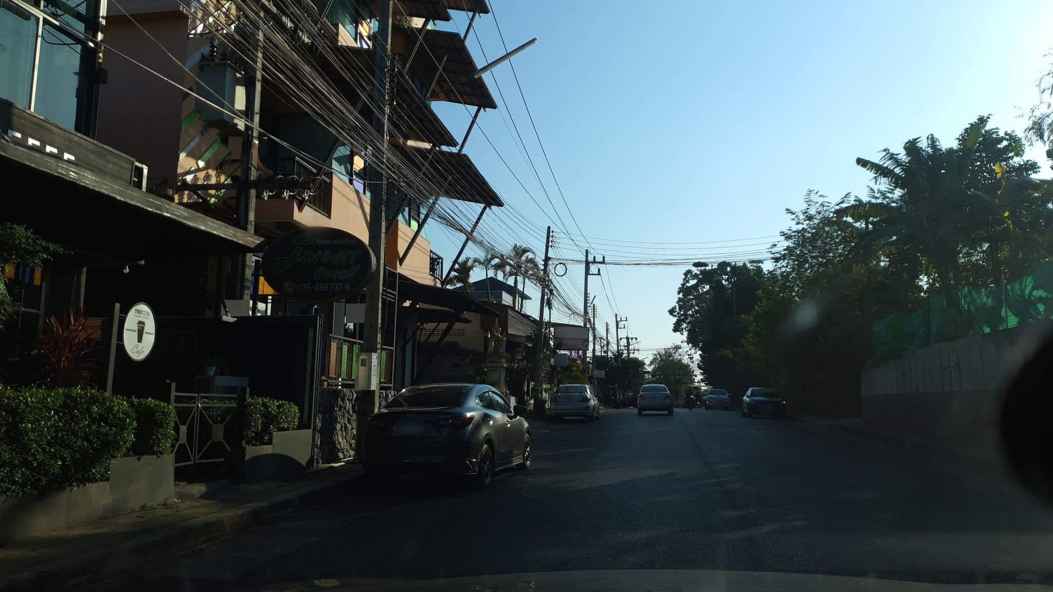 Street view near Jingjit, Krabi — © jrcarlsen (CC BY-SA · Mapillary)