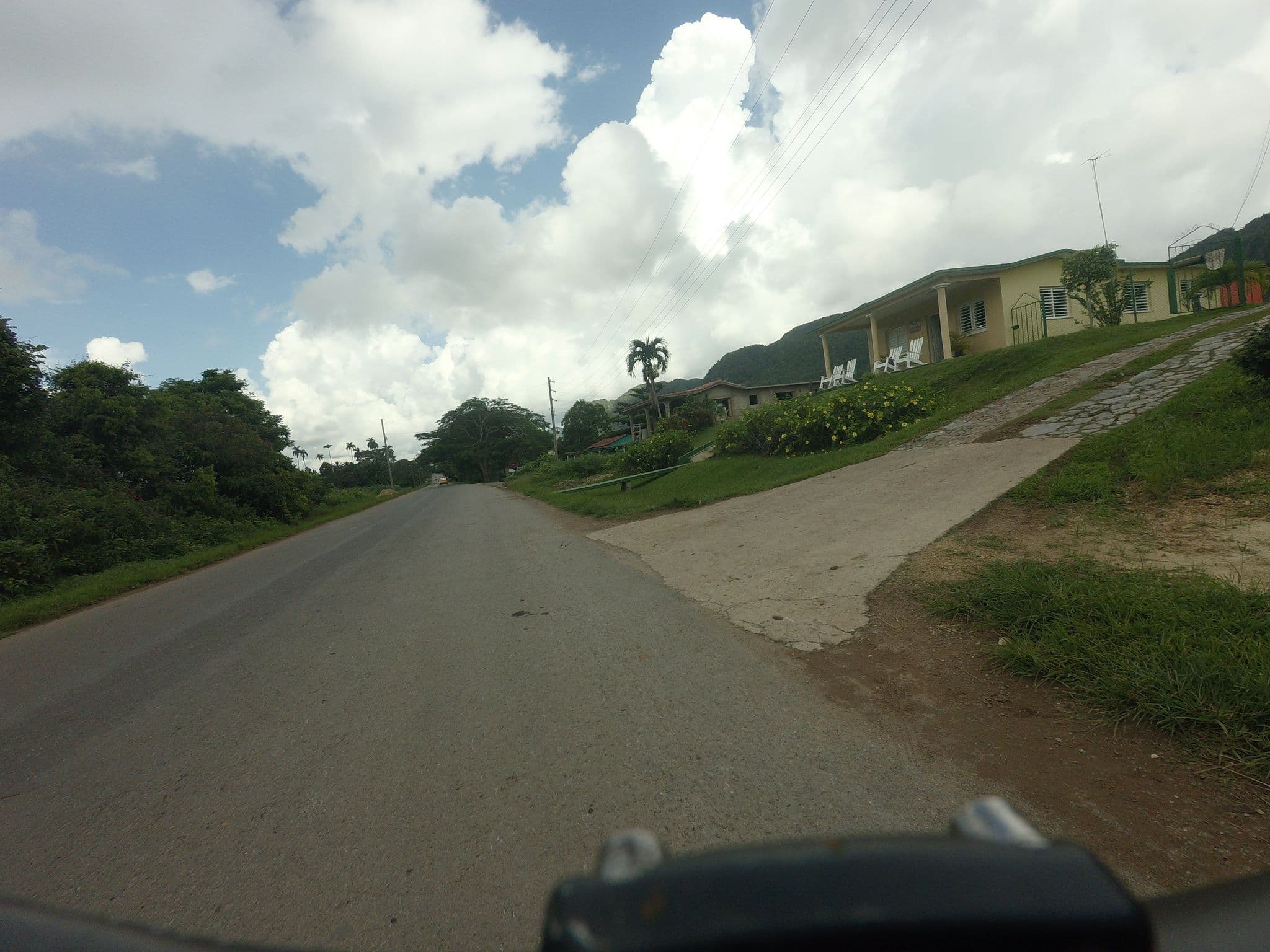 Street view near Lisbet y Misael, Viñales