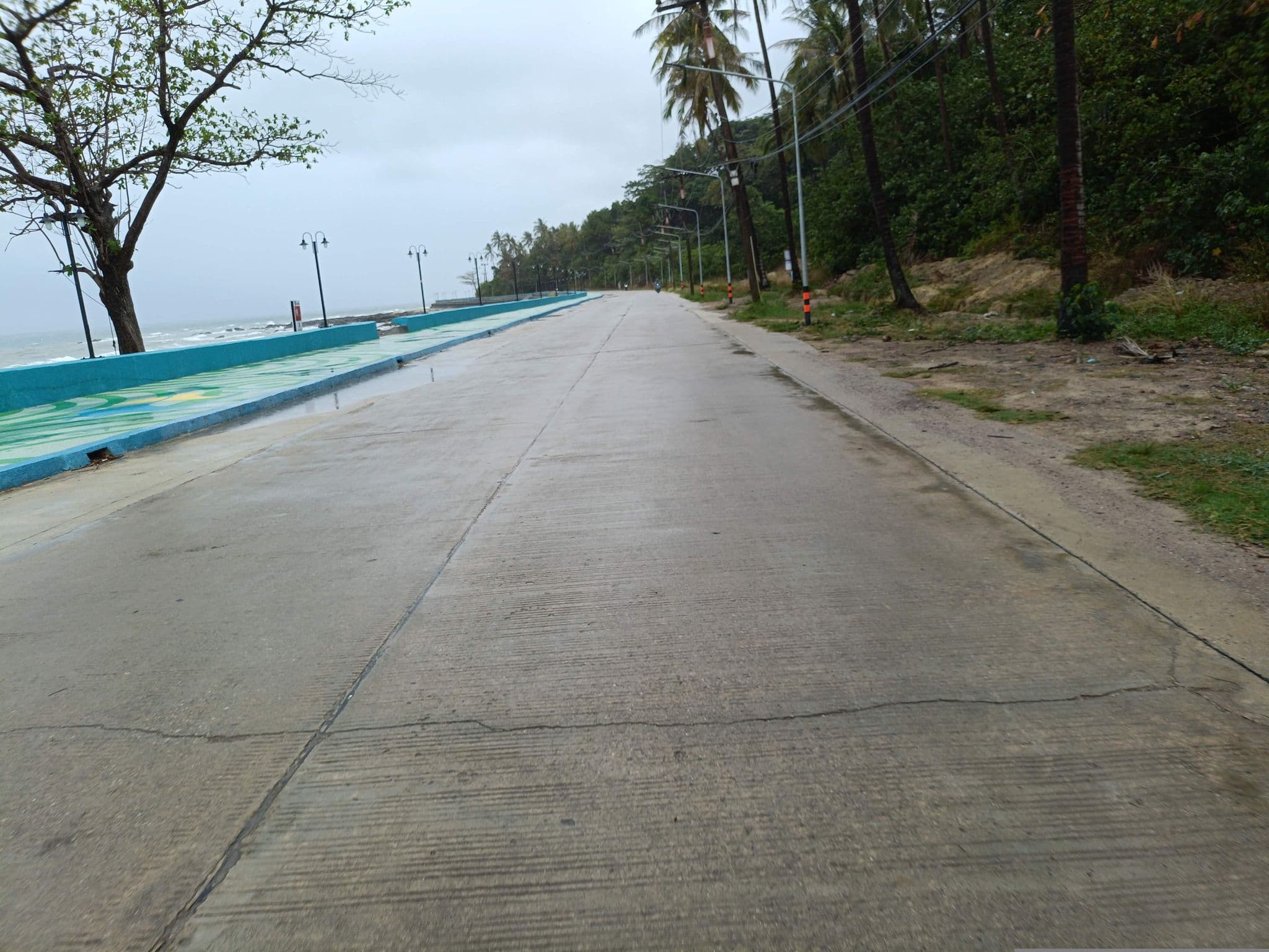 Street view near The Houben Hotel, Ko Lanta — © skillsy (CC BY-SA · Mapillary)