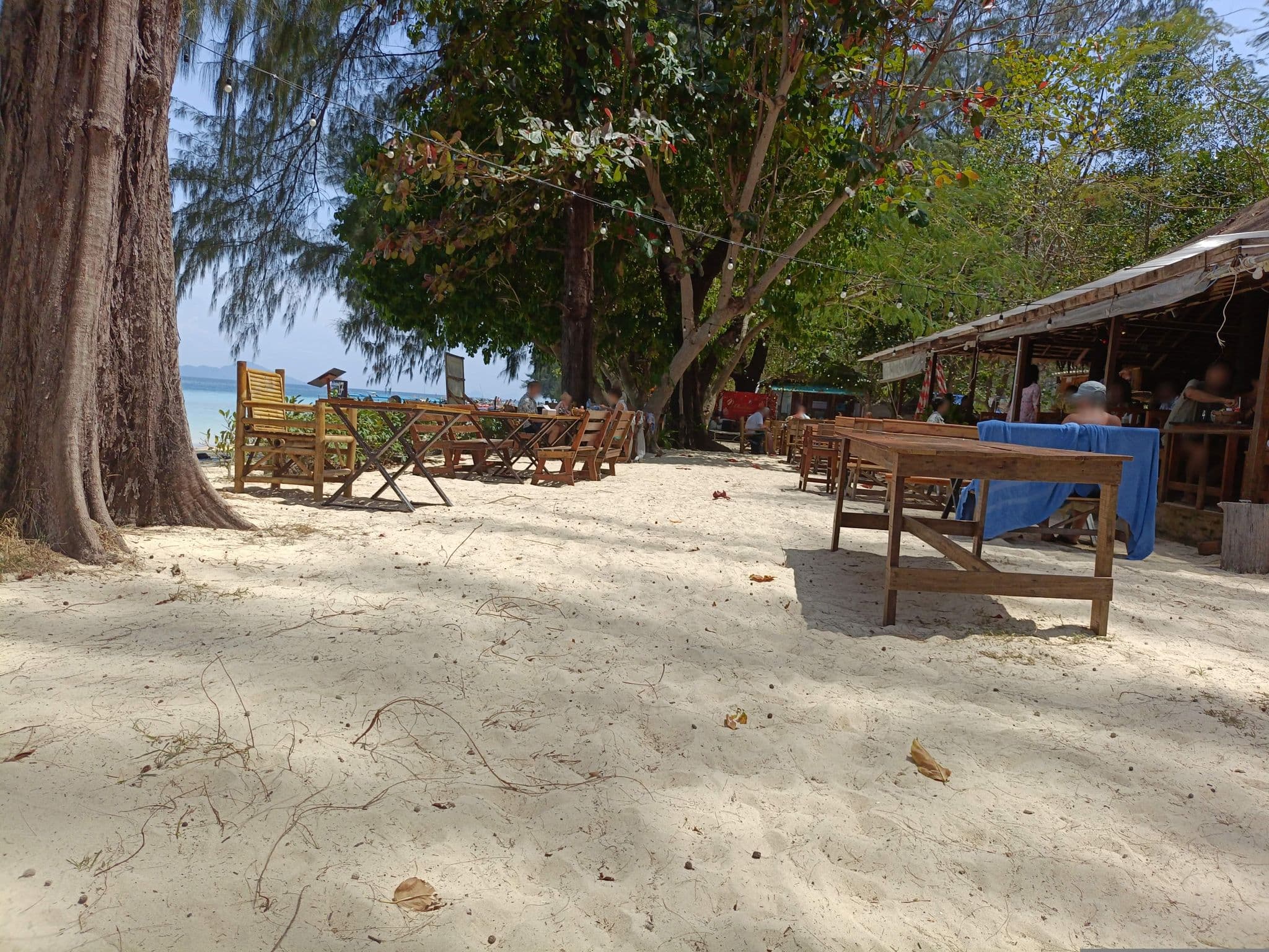 Street view near Koh Kra Dan Resort, Kantang — © skillsy (CC BY-SA · Mapillary)