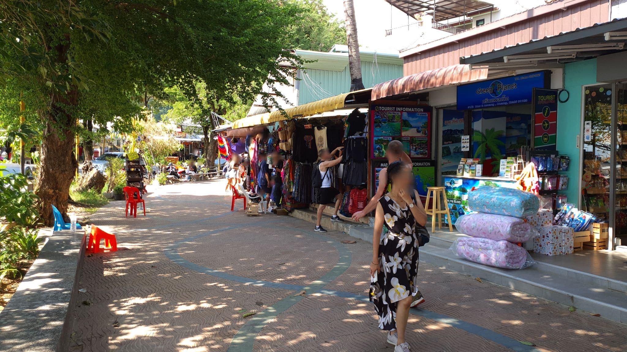 Street view near L Resort, Ban Ao Nang — © jrcarlsen (CC BY-SA · Mapillary)